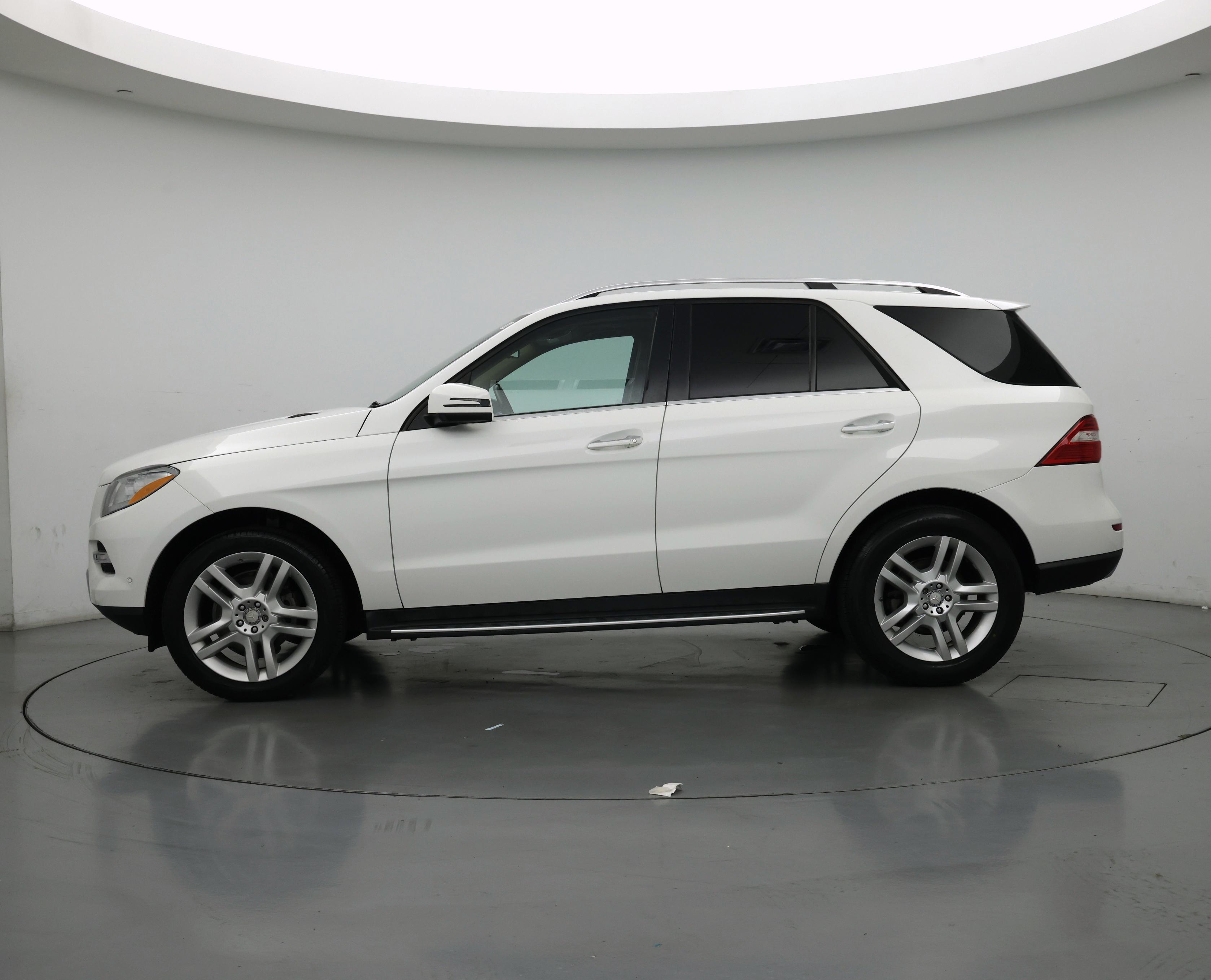 Thumbnail: 2015 Mercedes-Benz M-Class - 3
