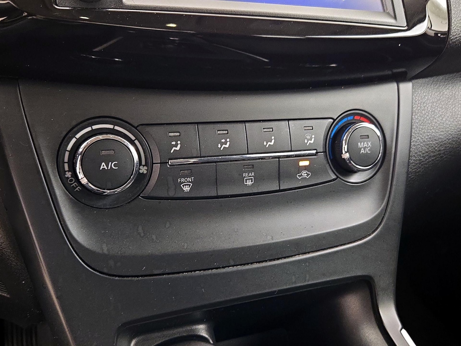2019 Nissan Sentra S - Photo 17