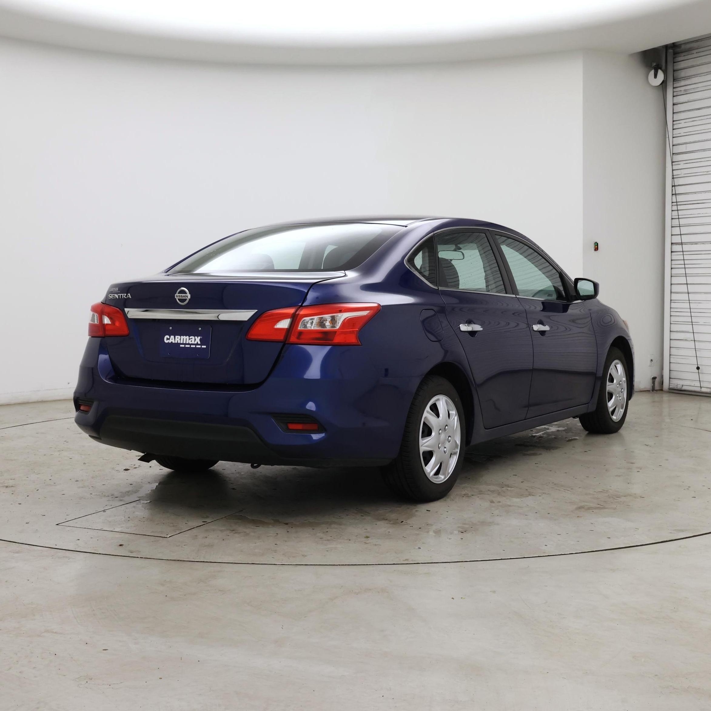 Thumbnail: 2019 Nissan Sentra - 8