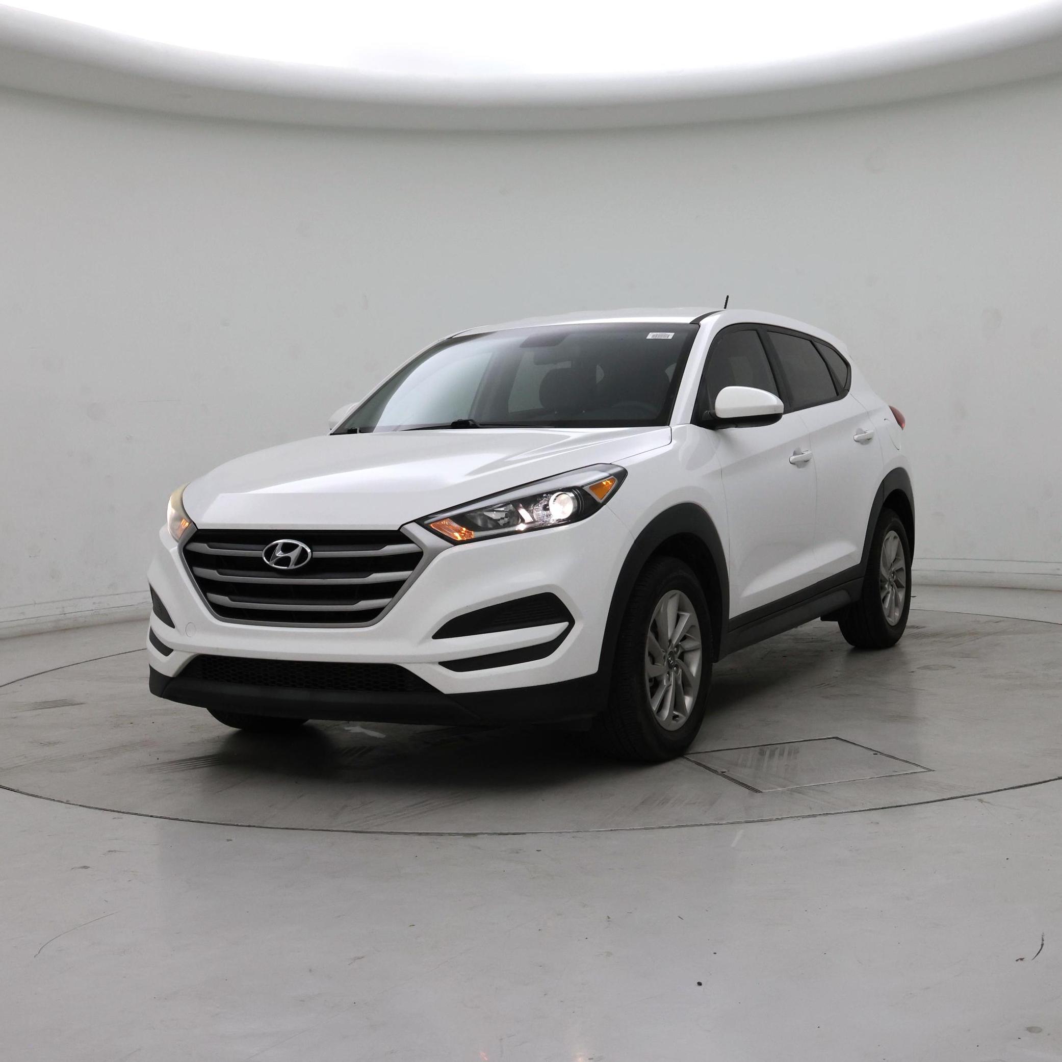 Thumbnail: 2017 Hyundai Tucson - 4