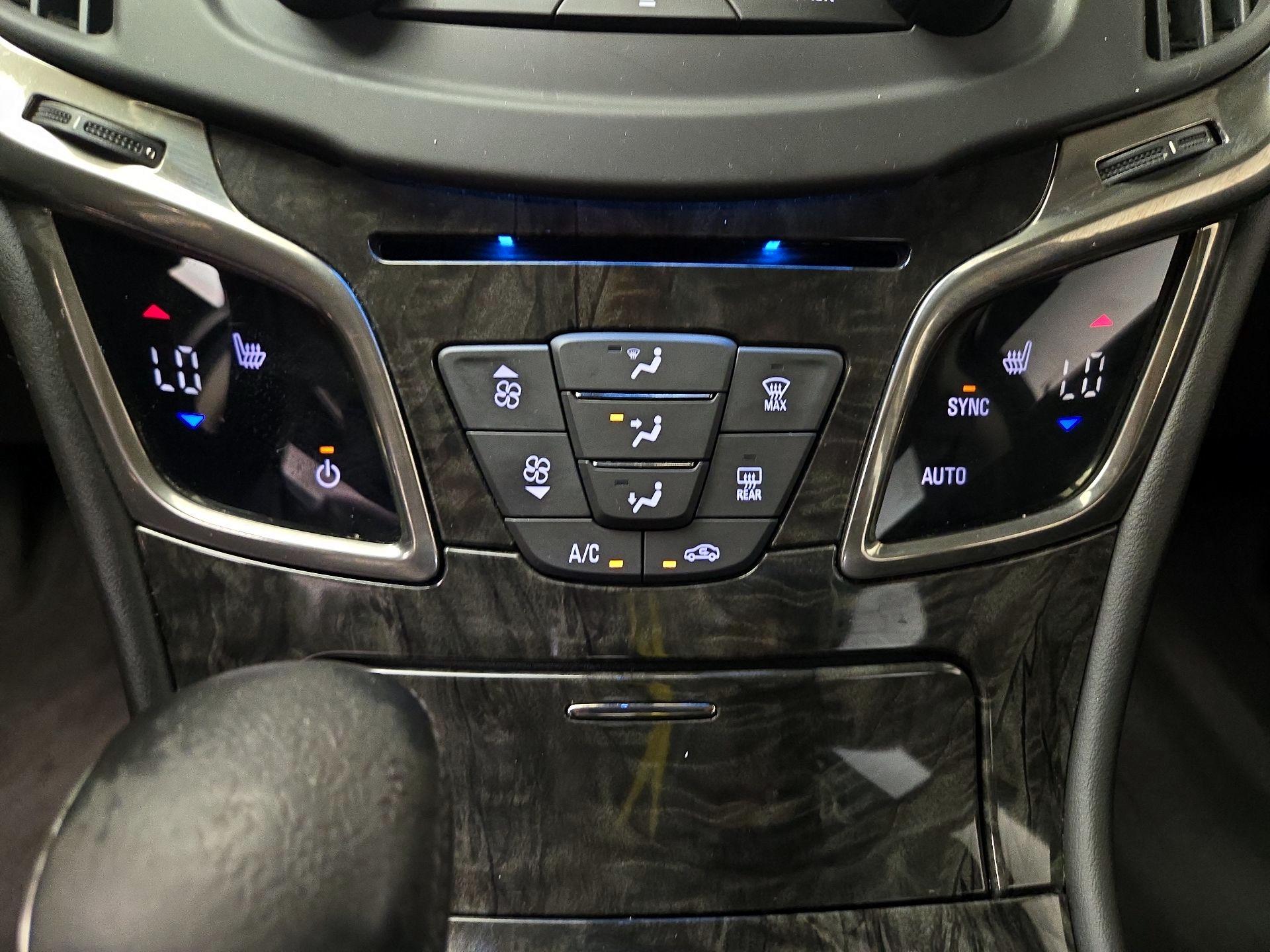 Thumbnail: 2014 Buick LaCrosse - 16