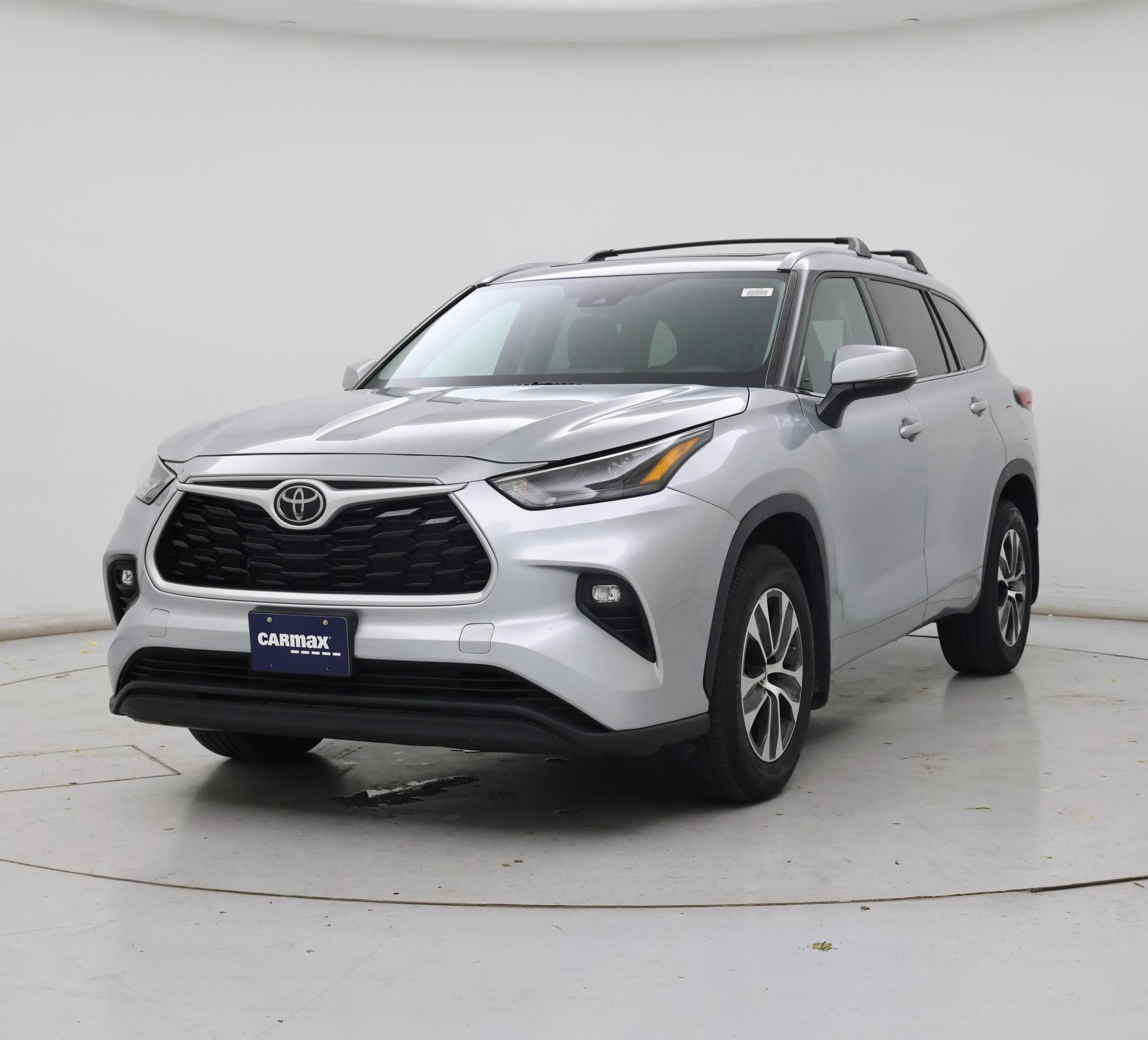 Thumbnail: 2022 Toyota Highlander - 4