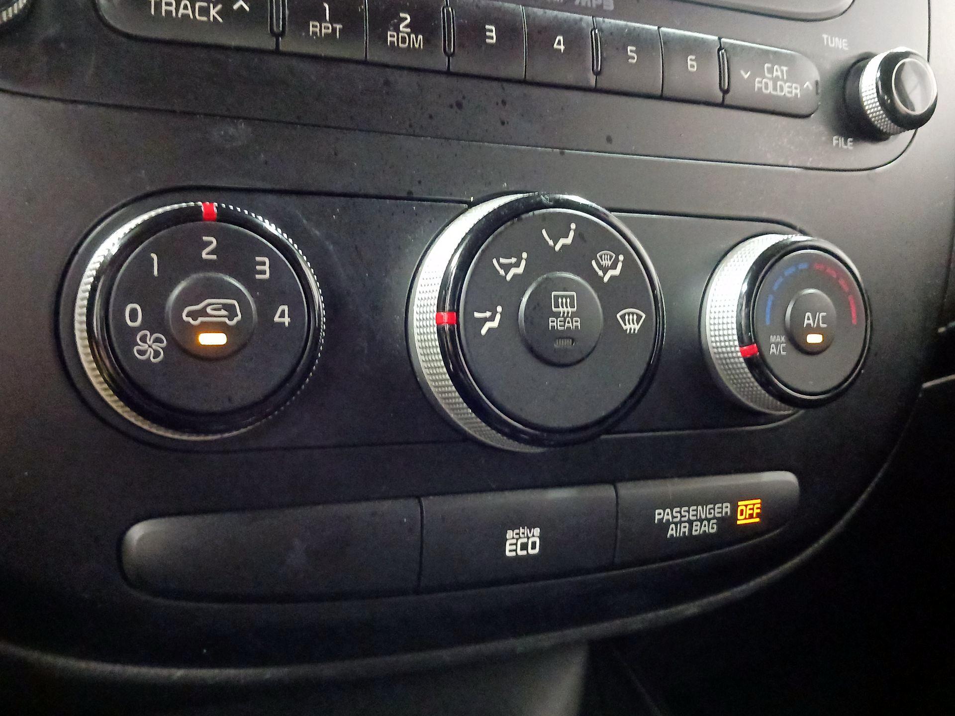 Thumbnail: 2015 Kia Soul - 15