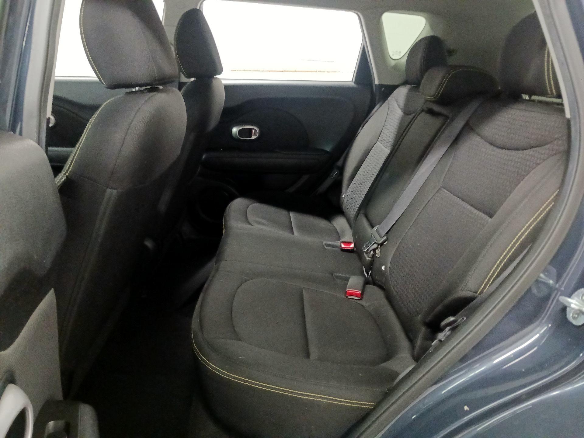 Thumbnail: 2015 Kia Soul - 18