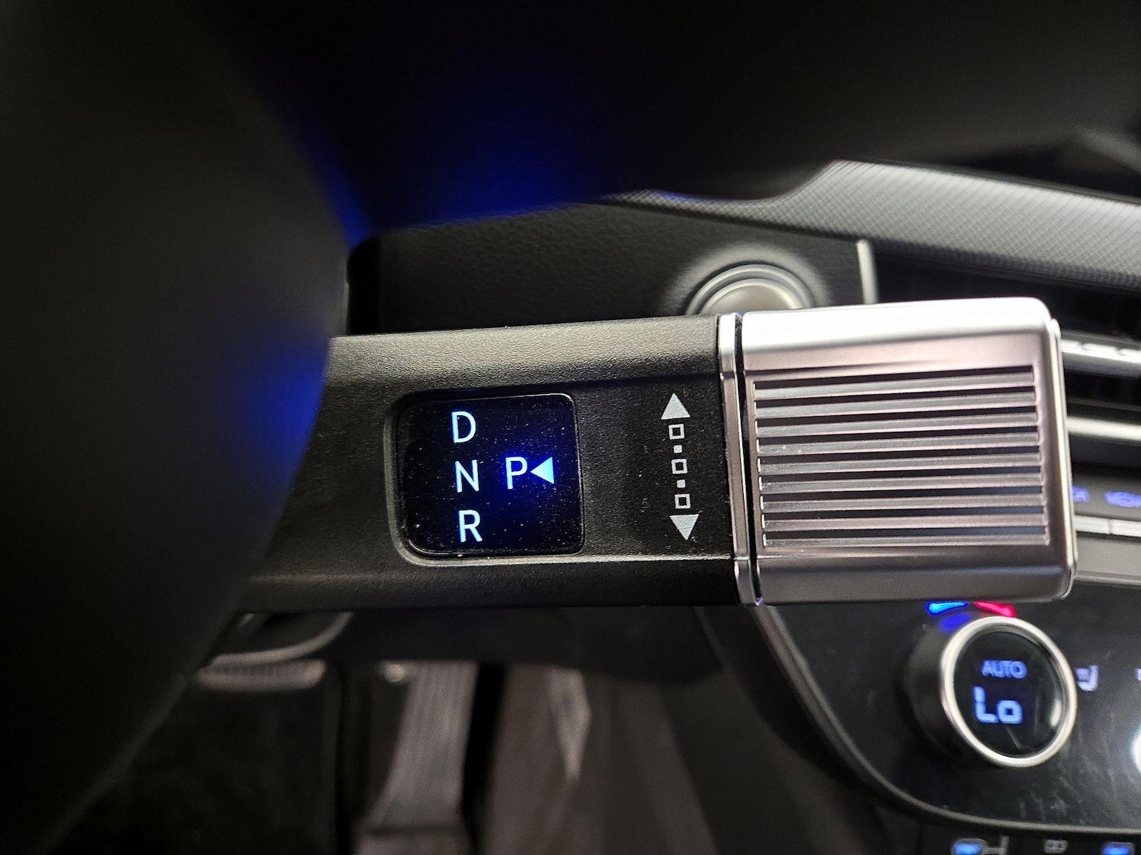 2025 Hyundai Sonata Hybrid SEL - Photo 18