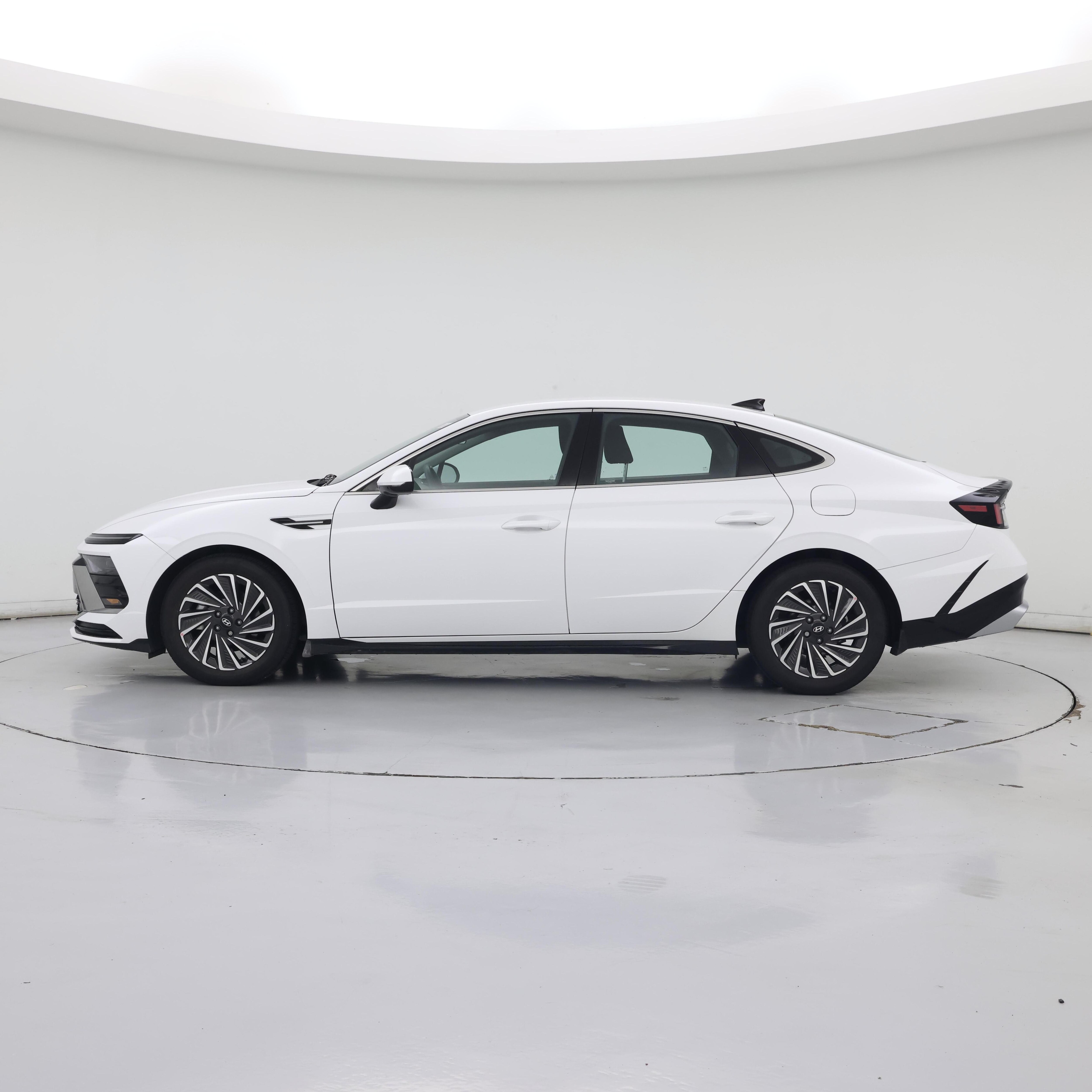 Thumbnail: 2025 Hyundai Sonata - 3
