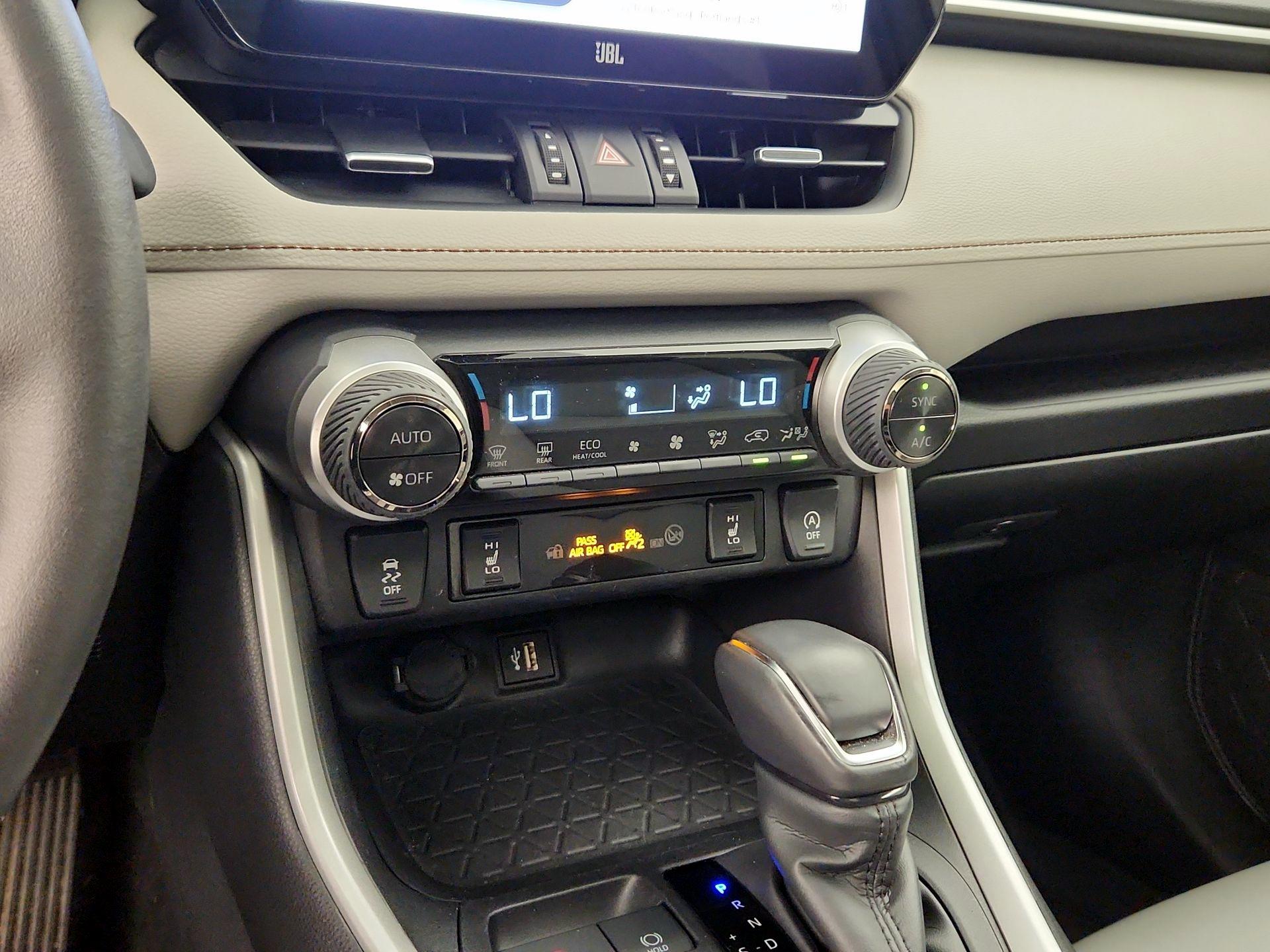 Thumbnail: 2024 Toyota RAV4 - 16