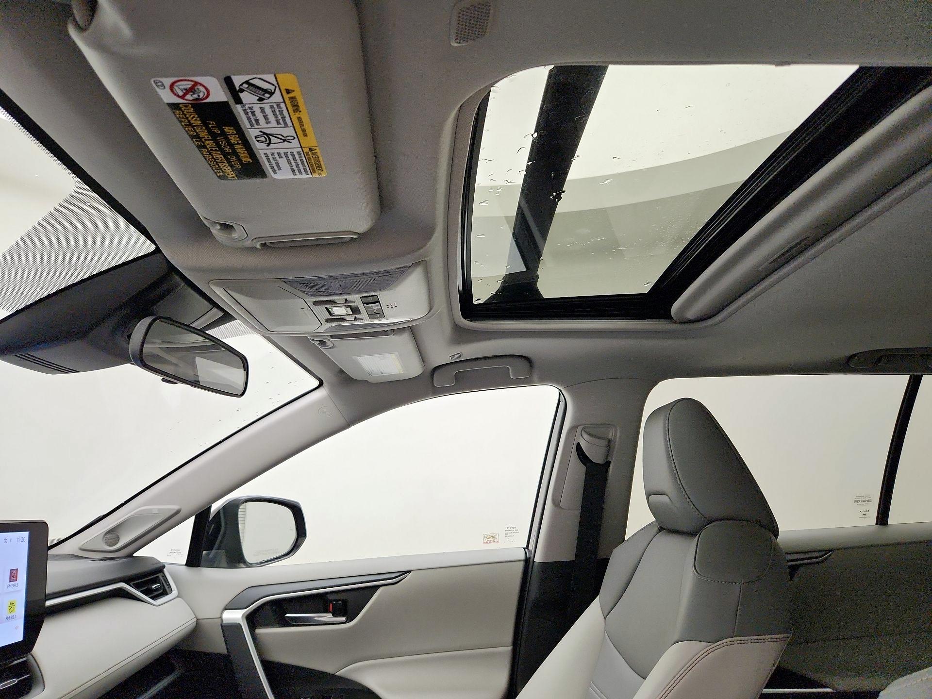 Thumbnail: 2024 Toyota RAV4 - 19