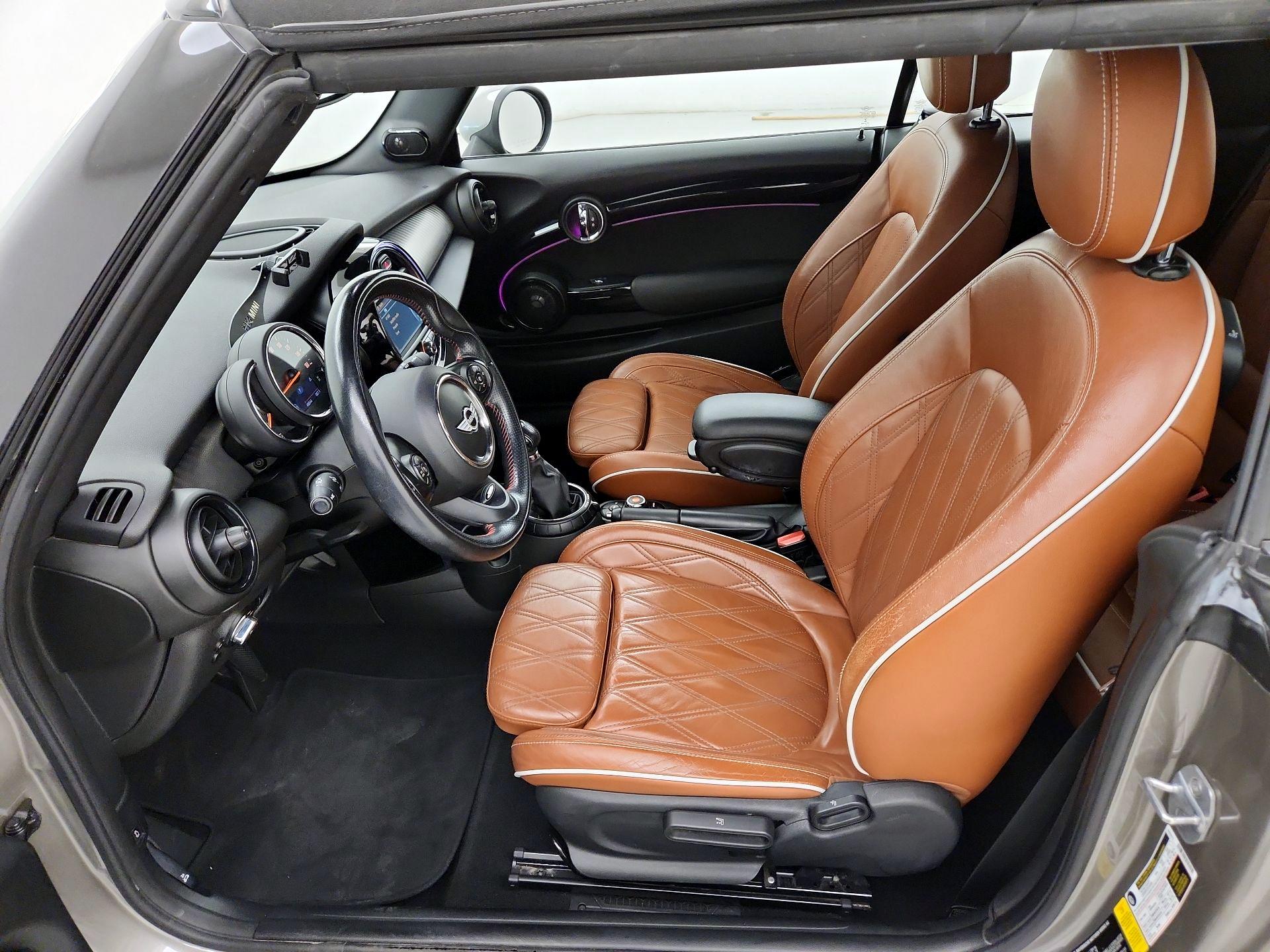Thumbnail: 2017 MINI Cooper - 11