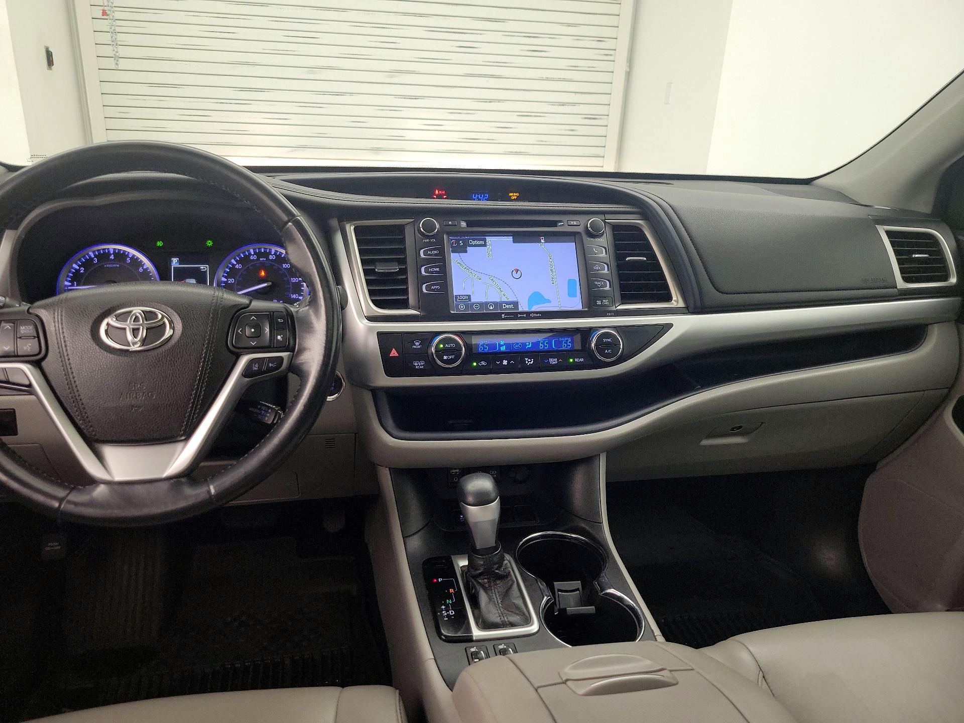 Thumbnail: 2018 Toyota Highlander - 9