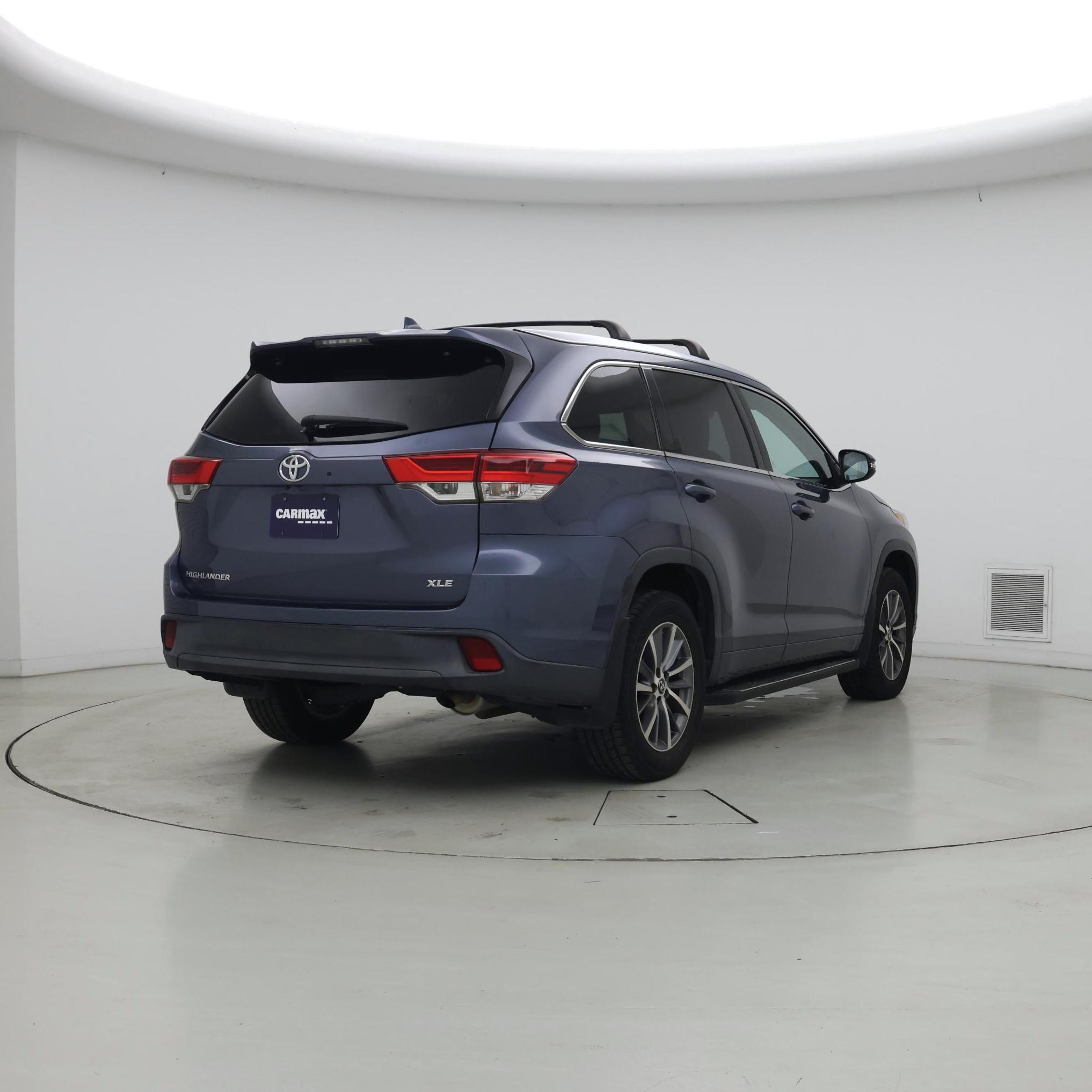 Thumbnail: 2018 Toyota Highlander - 8