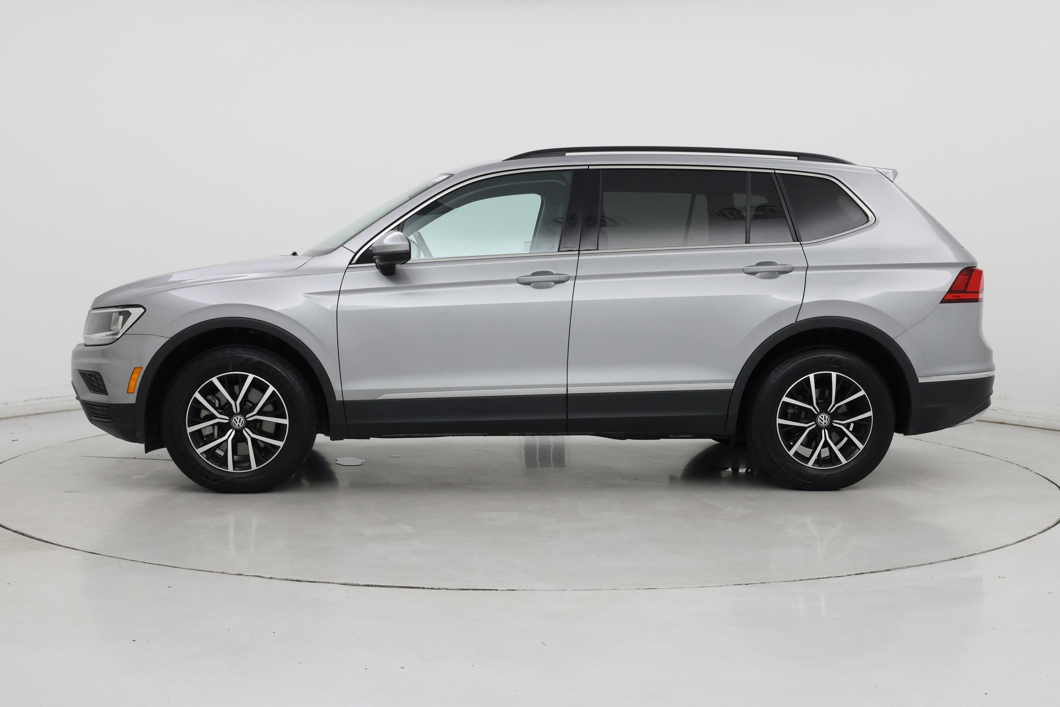 Thumbnail: 2021 Volkswagen Tiguan - 3