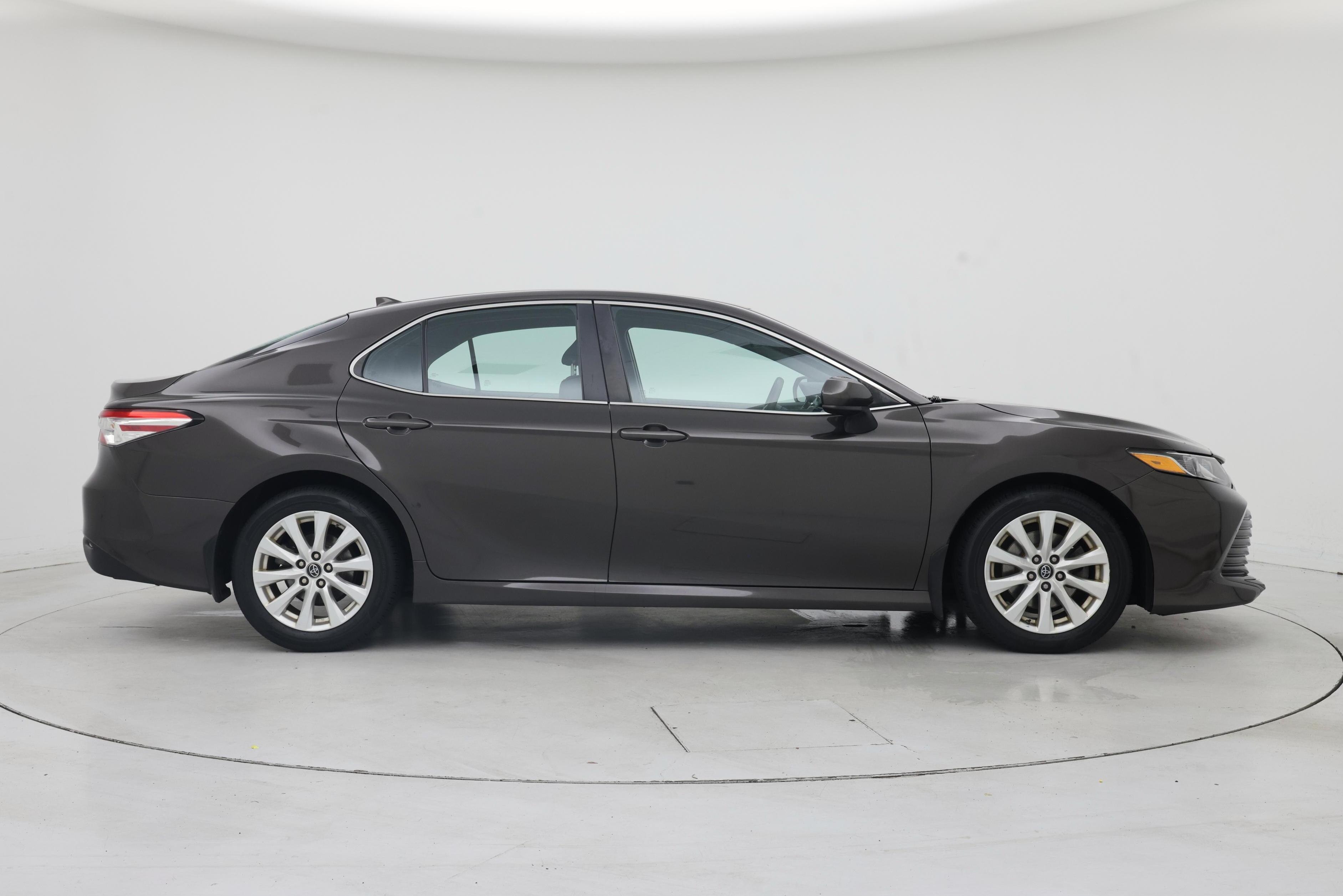 Thumbnail: 2019 Toyota Camry - 7