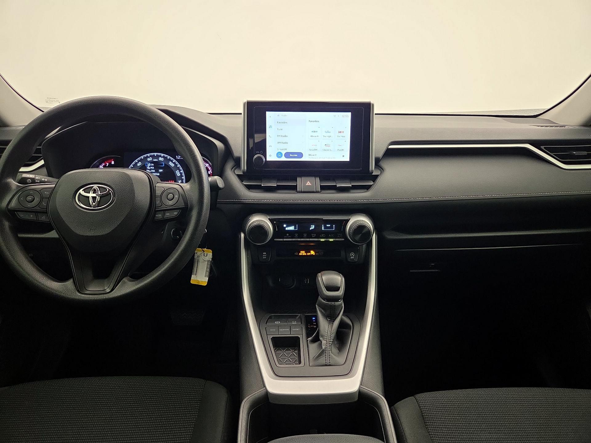 Thumbnail: 2024 Toyota RAV4 - 9
