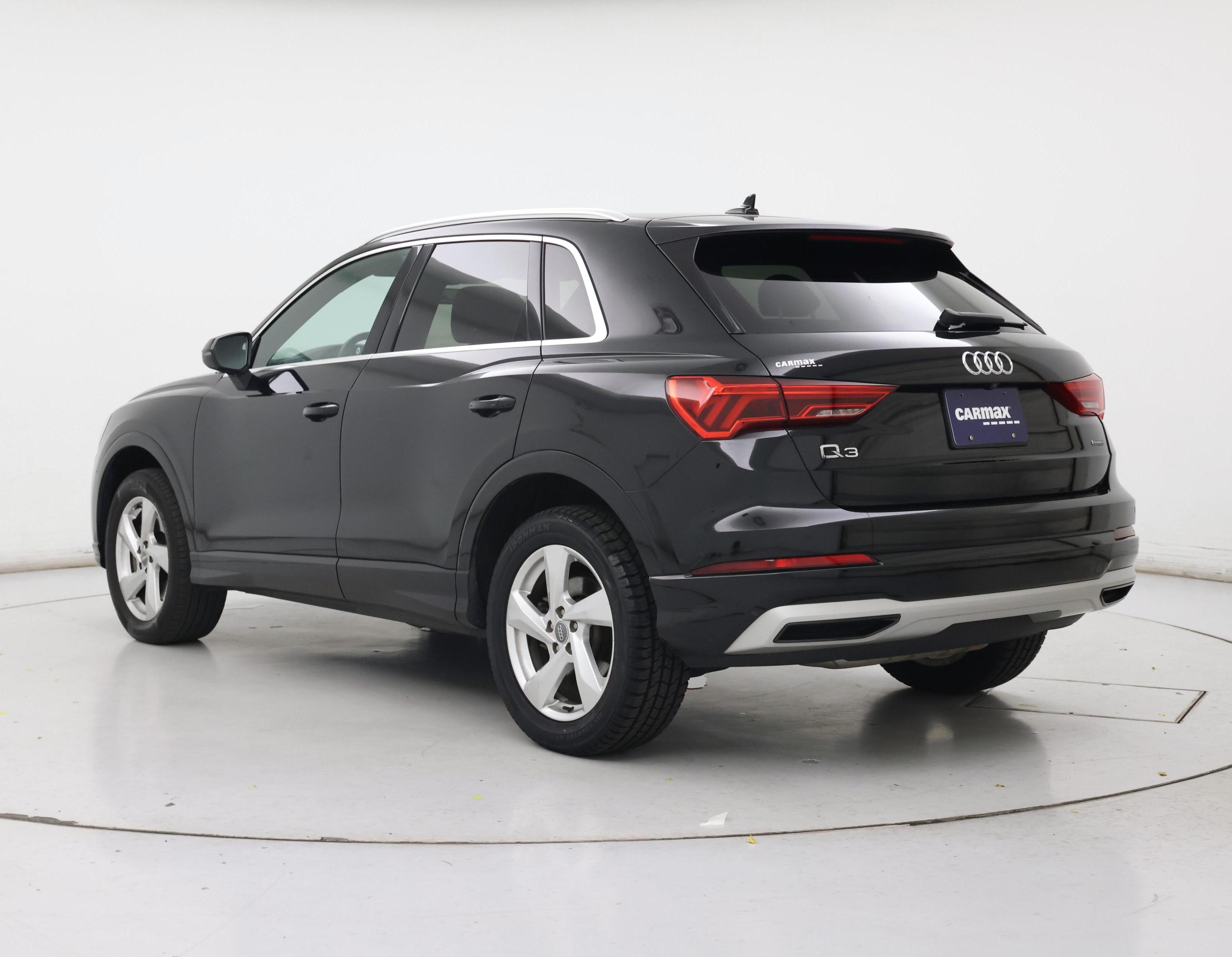 Thumbnail: 2020 Audi Q3 - 2