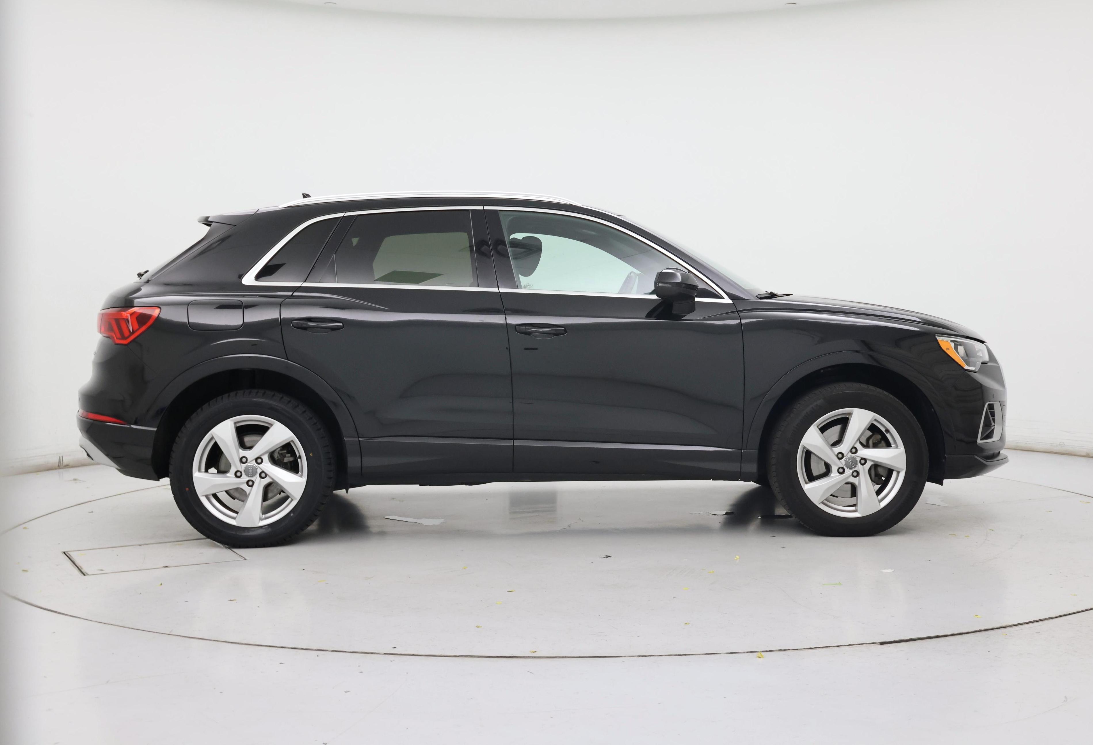 Thumbnail: 2020 Audi Q3 - 7