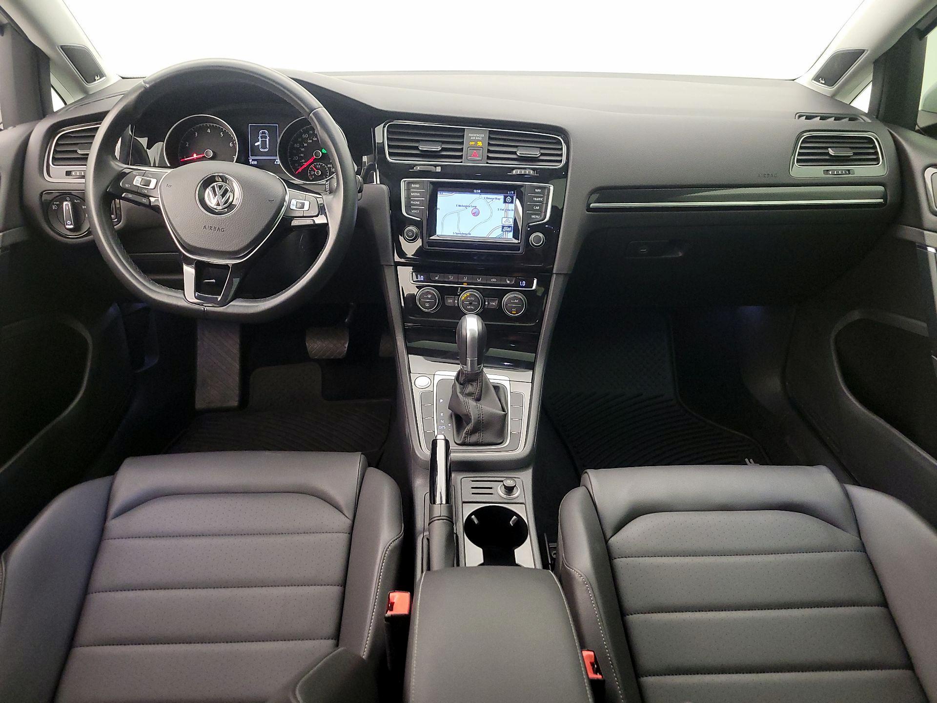 Thumbnail: 2015 Volkswagen Golf - 9