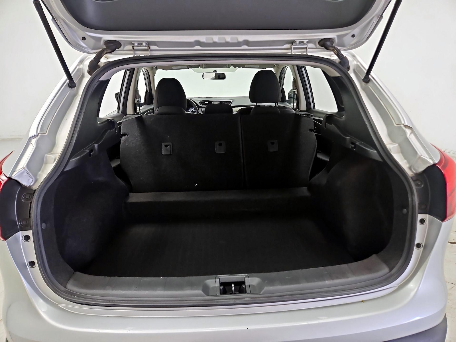 2018 Nissan Rogue Sport S - Photo 22