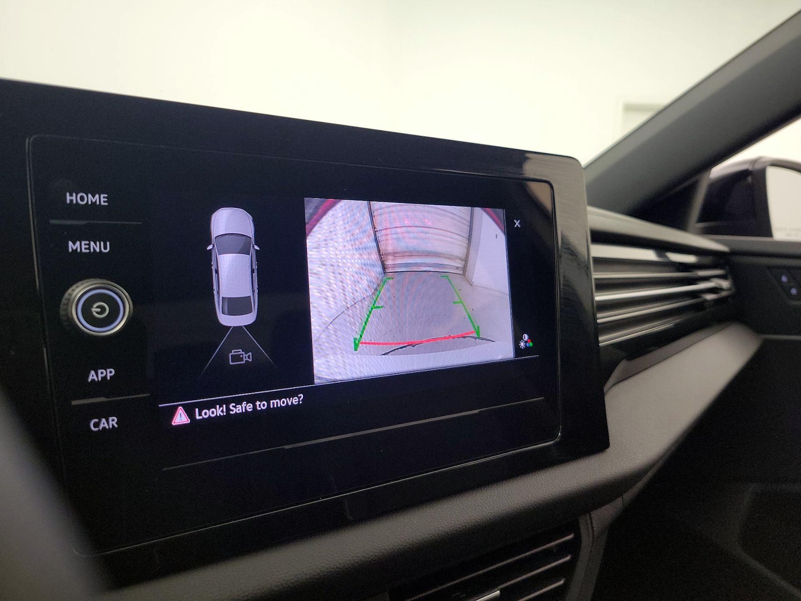 2025 Volkswagen Jetta Sport - Photo 15