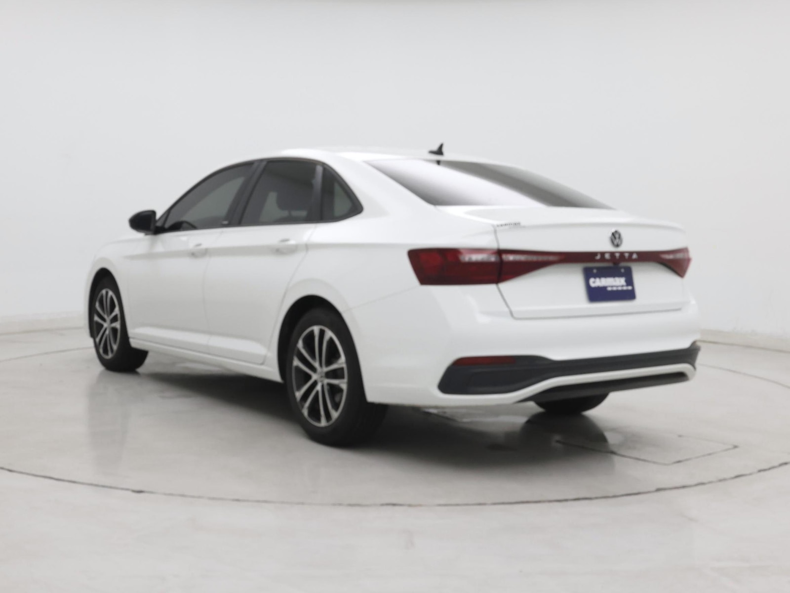 2025 Volkswagen Jetta Sport - Photo 3