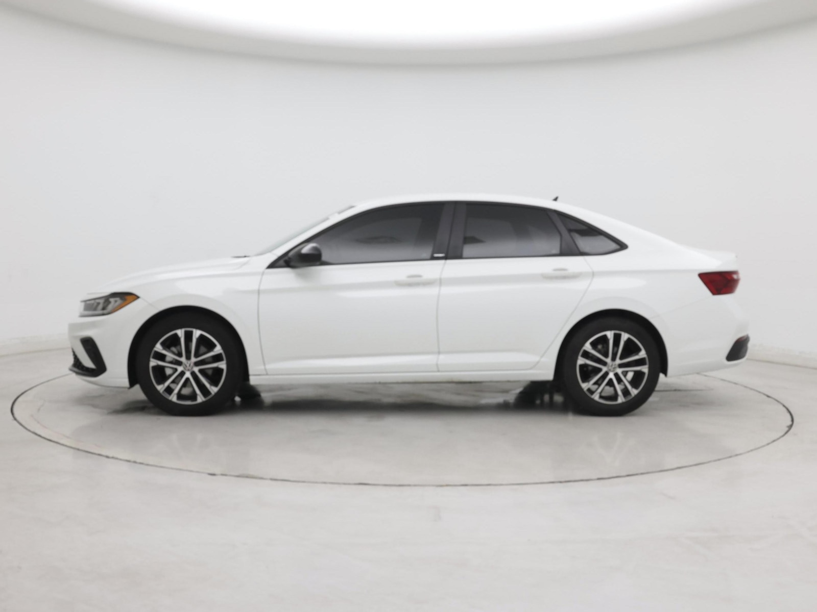 2025 Volkswagen Jetta Sport - Photo 4