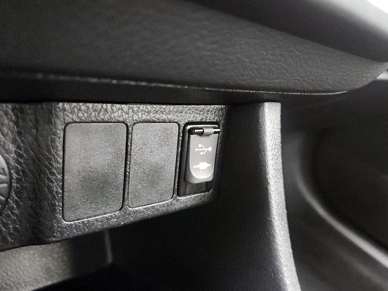 2015 Toyota Corolla S Plus - Photo 19