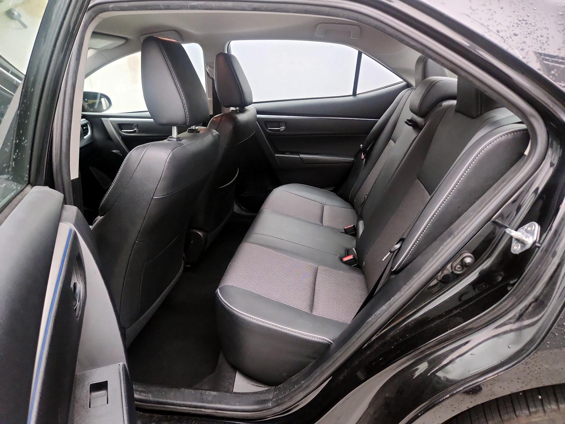 Thumbnail: 2015 Toyota Corolla - 19