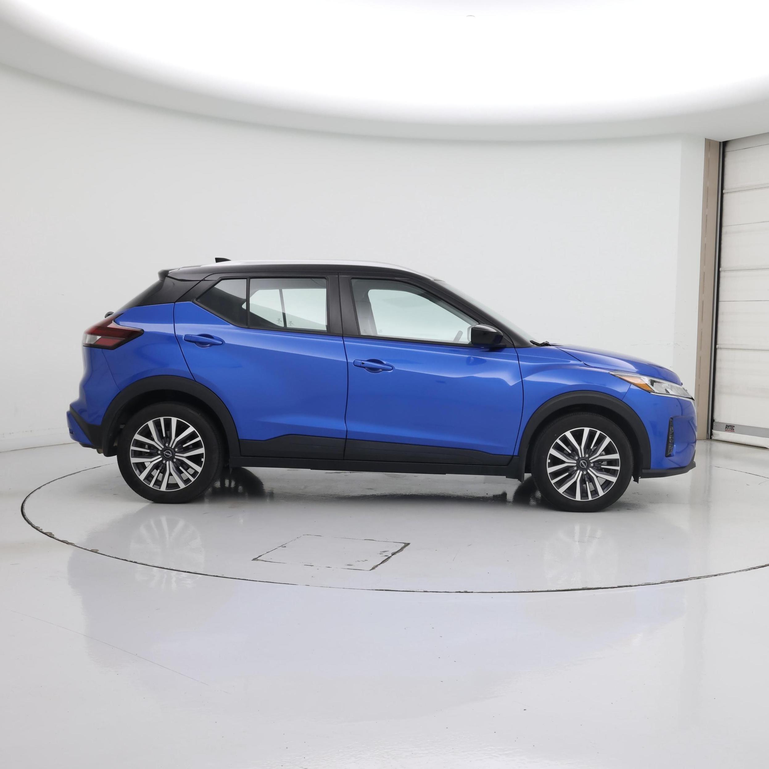 Thumbnail: 2023 Nissan Kicks - 7
