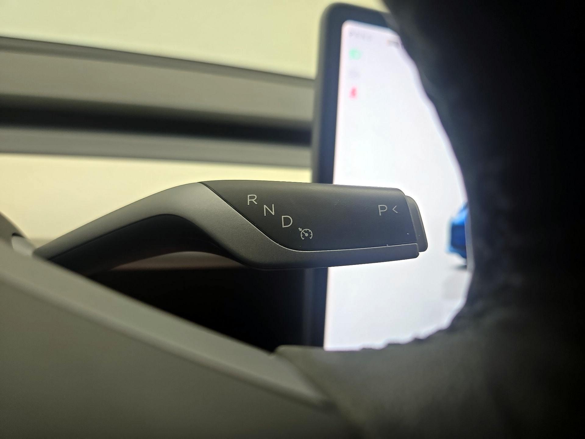 Thumbnail: 2023 Tesla Model 3 - 17