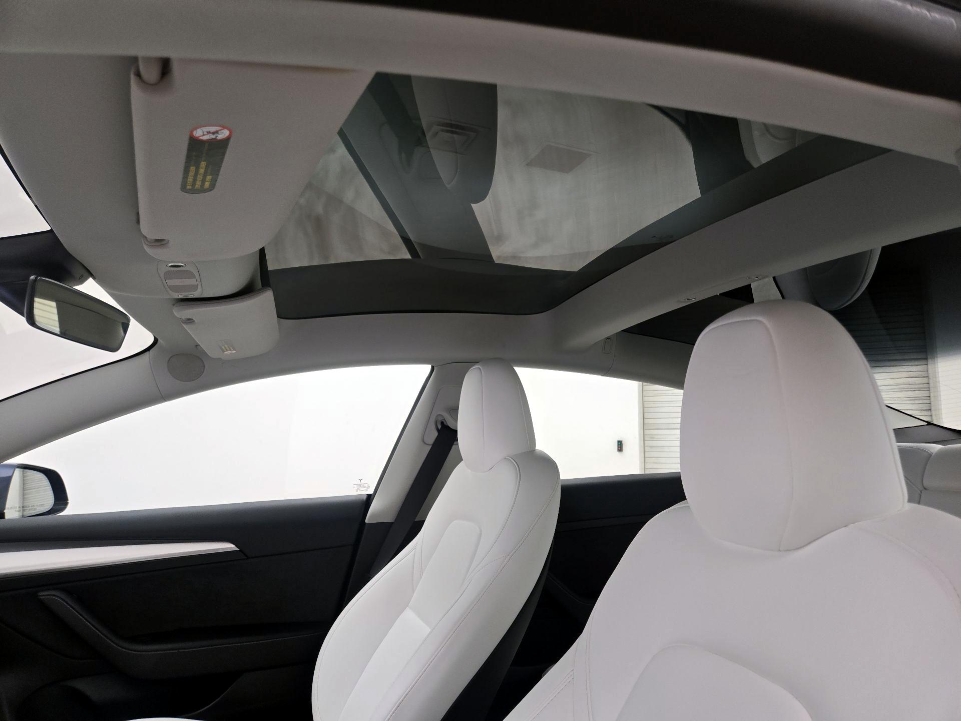 Thumbnail: 2023 Tesla Model 3 - 19