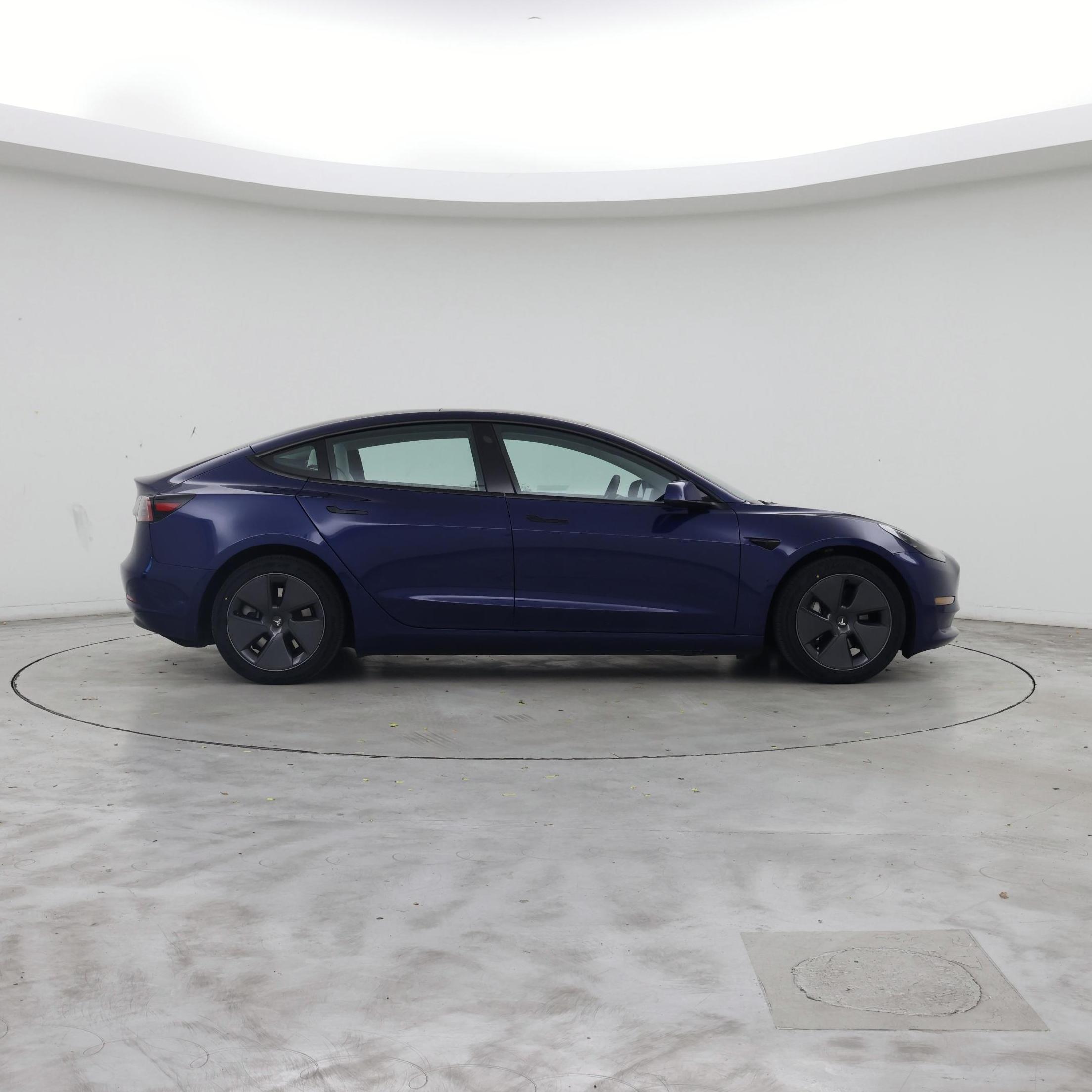 Thumbnail: 2023 Tesla Model 3 - 7