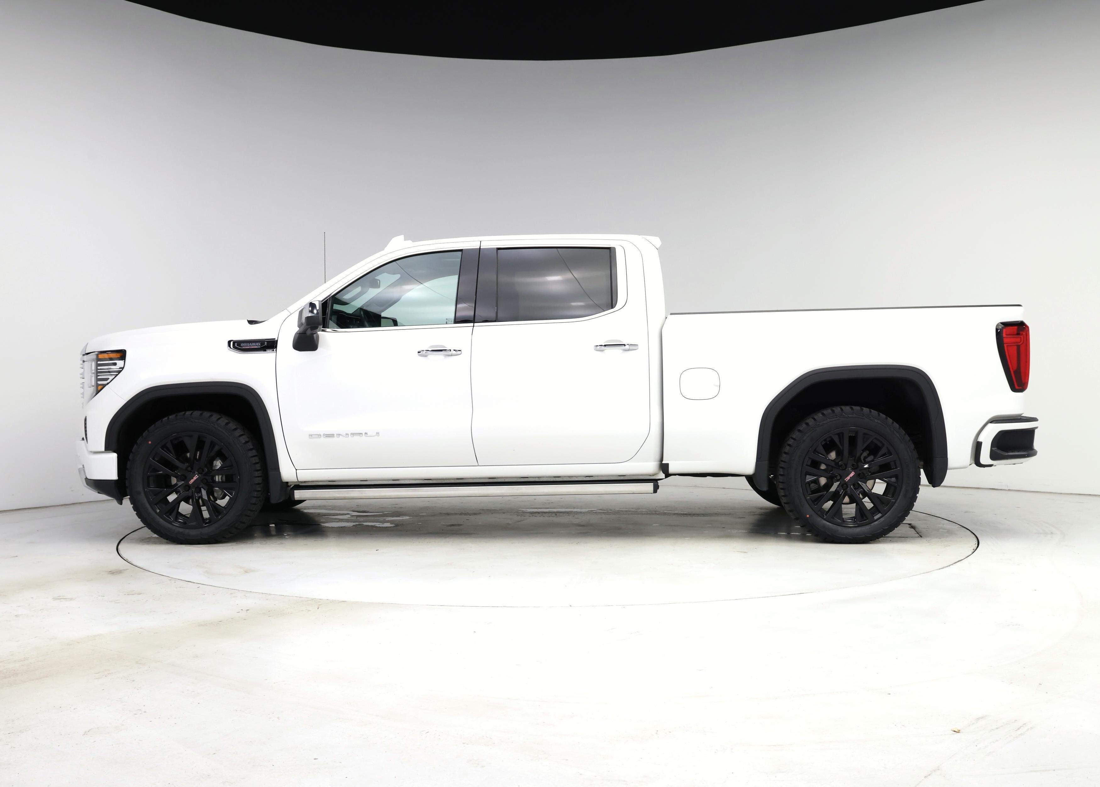 Thumbnail: 2022 GMC Sierra 1500 - 3