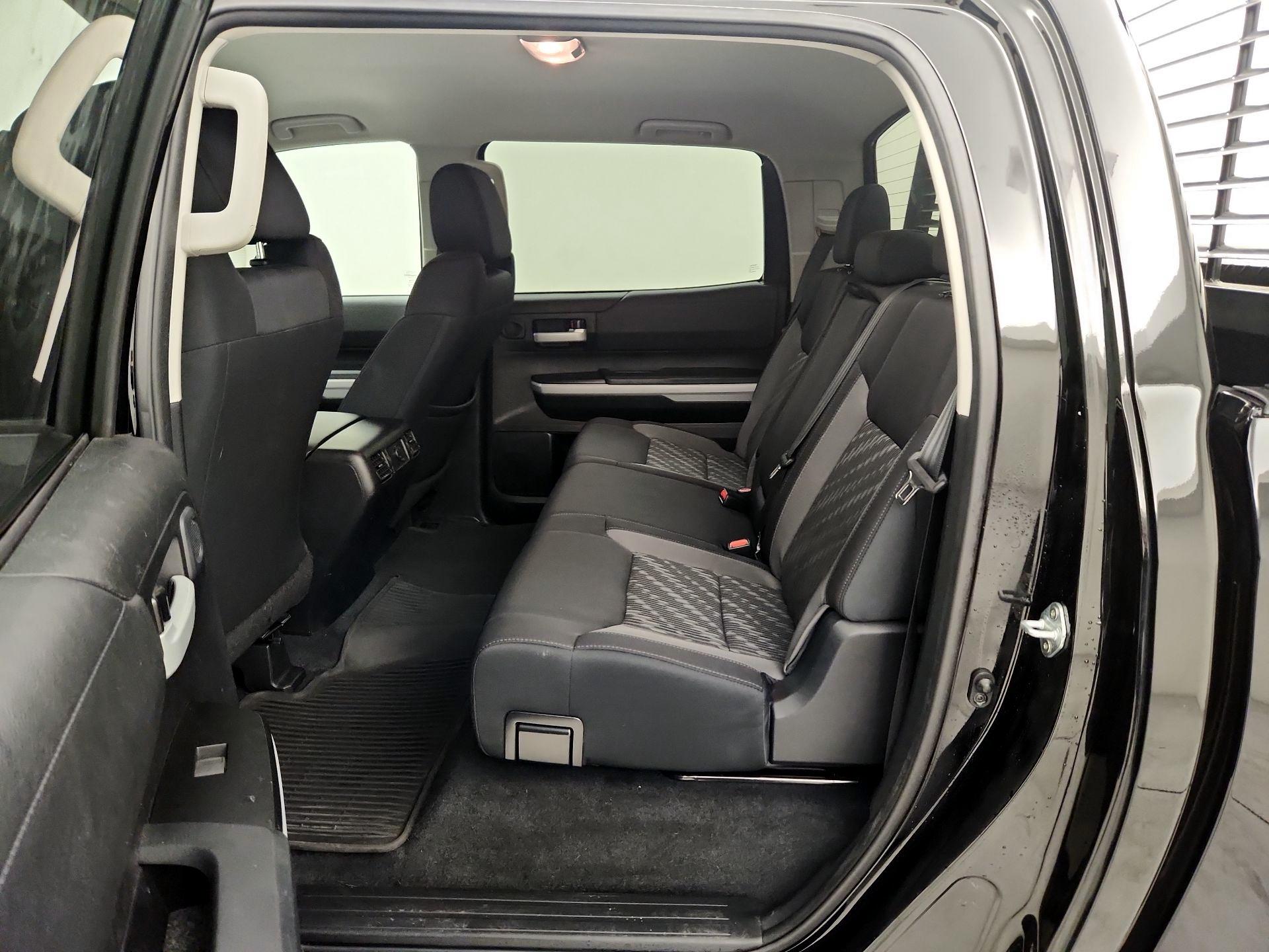 Thumbnail: 2021 Toyota Tundra - 19