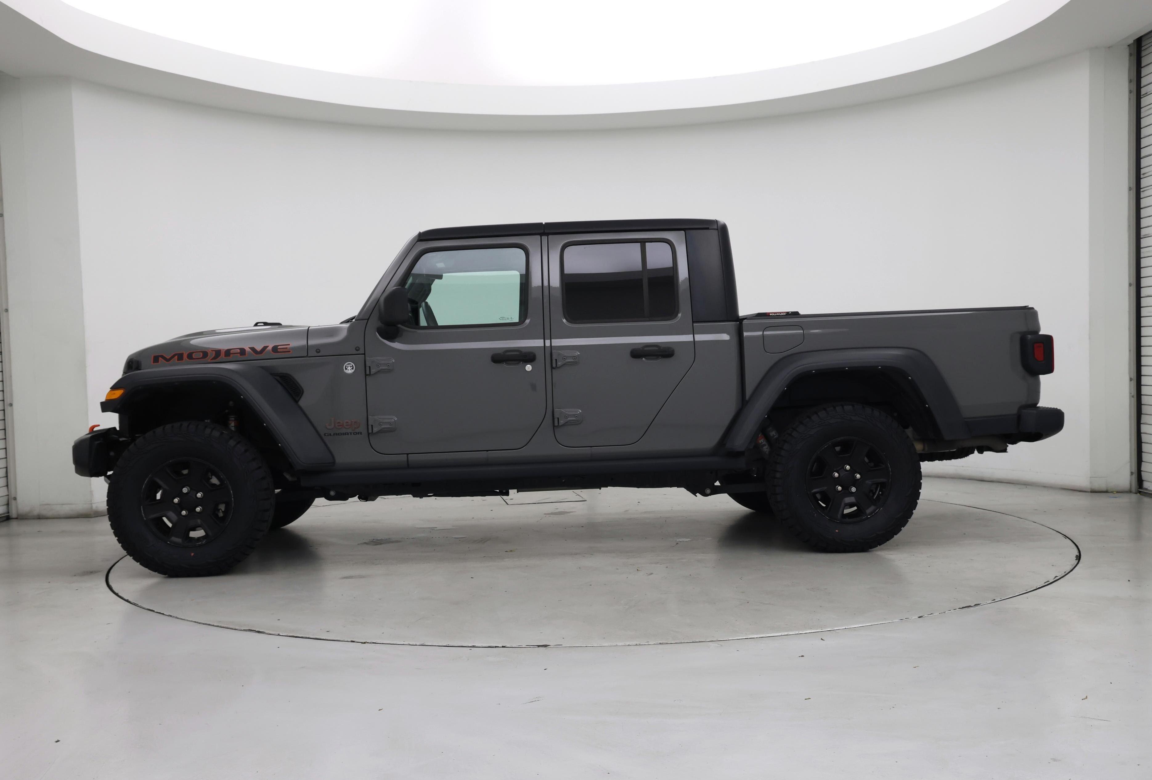 Thumbnail: 2021 Jeep Gladiator - 3