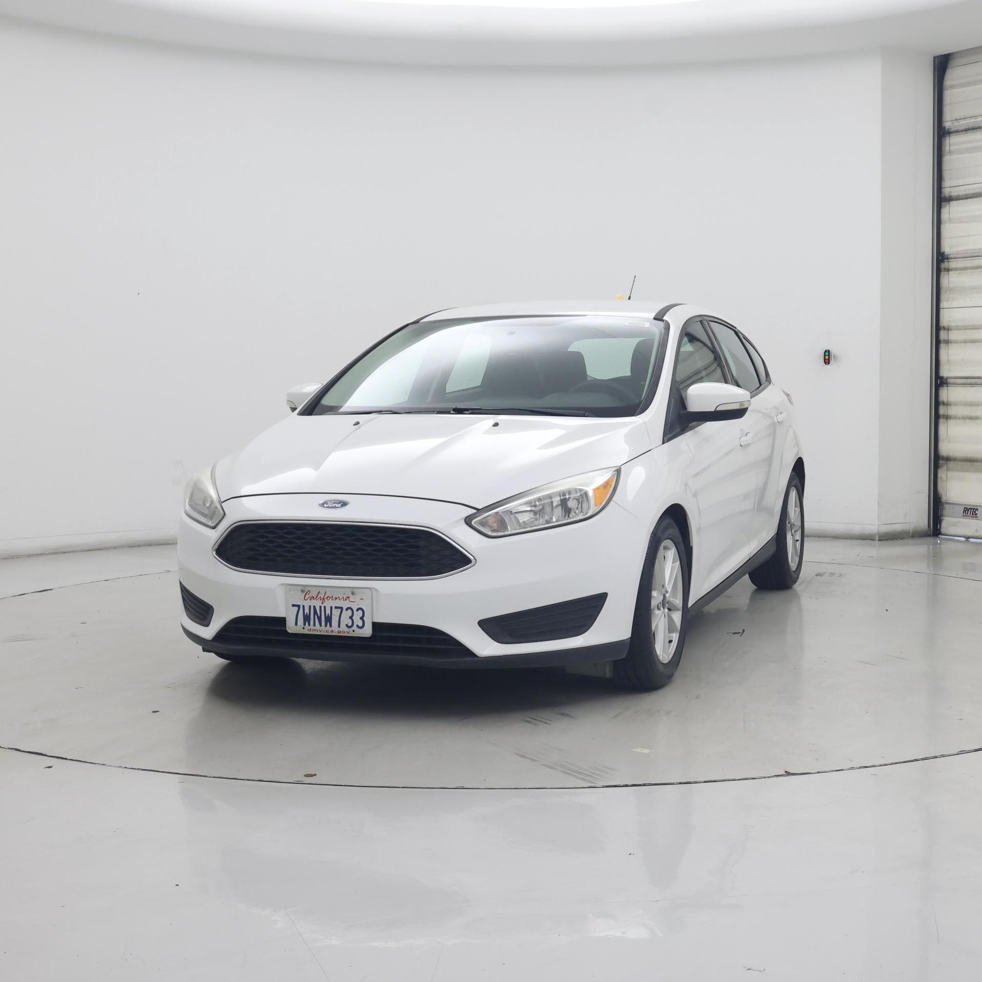 Thumbnail: 2017 Ford Focus - 4