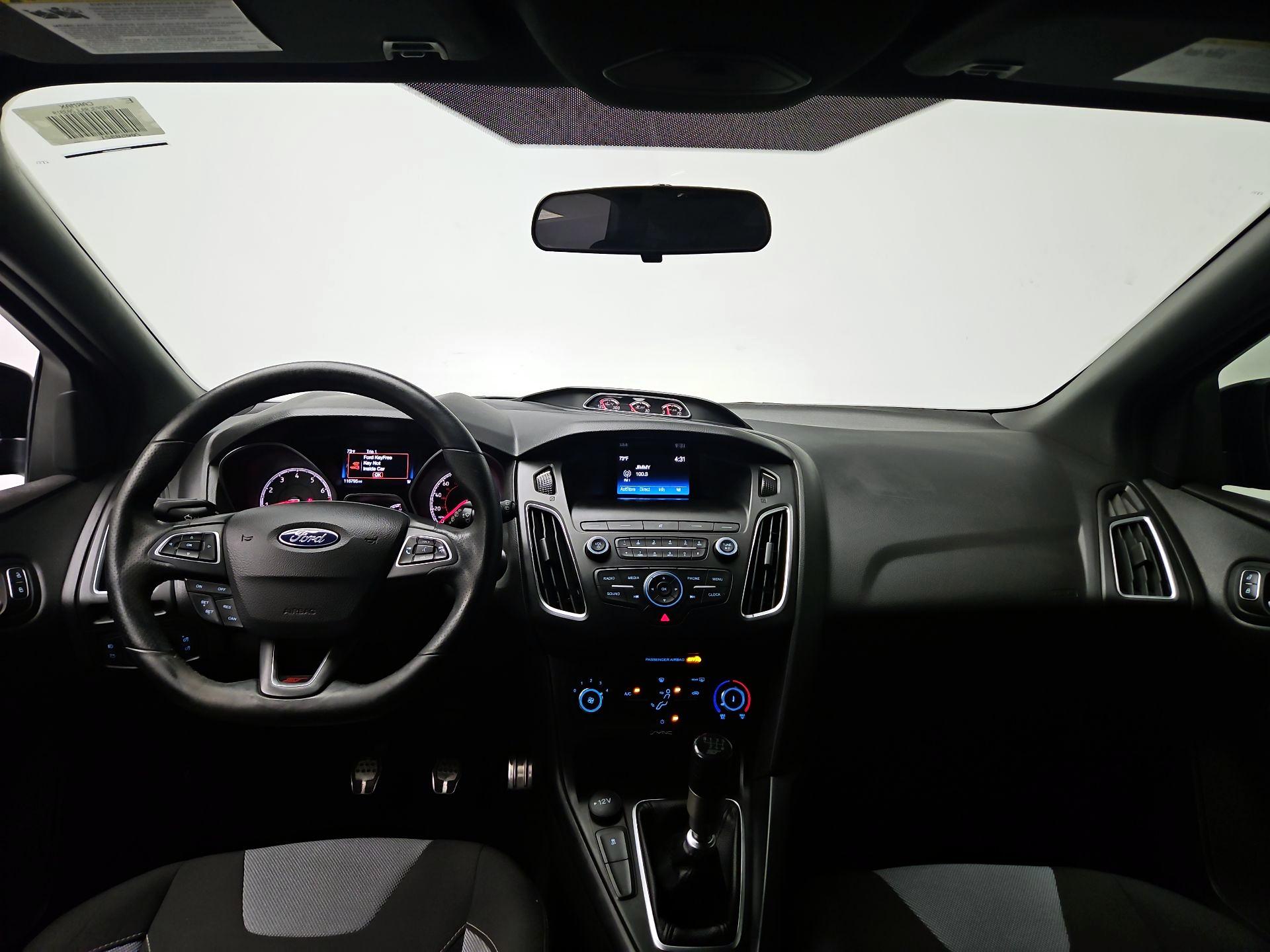 Thumbnail: 2018 Ford Focus - 9