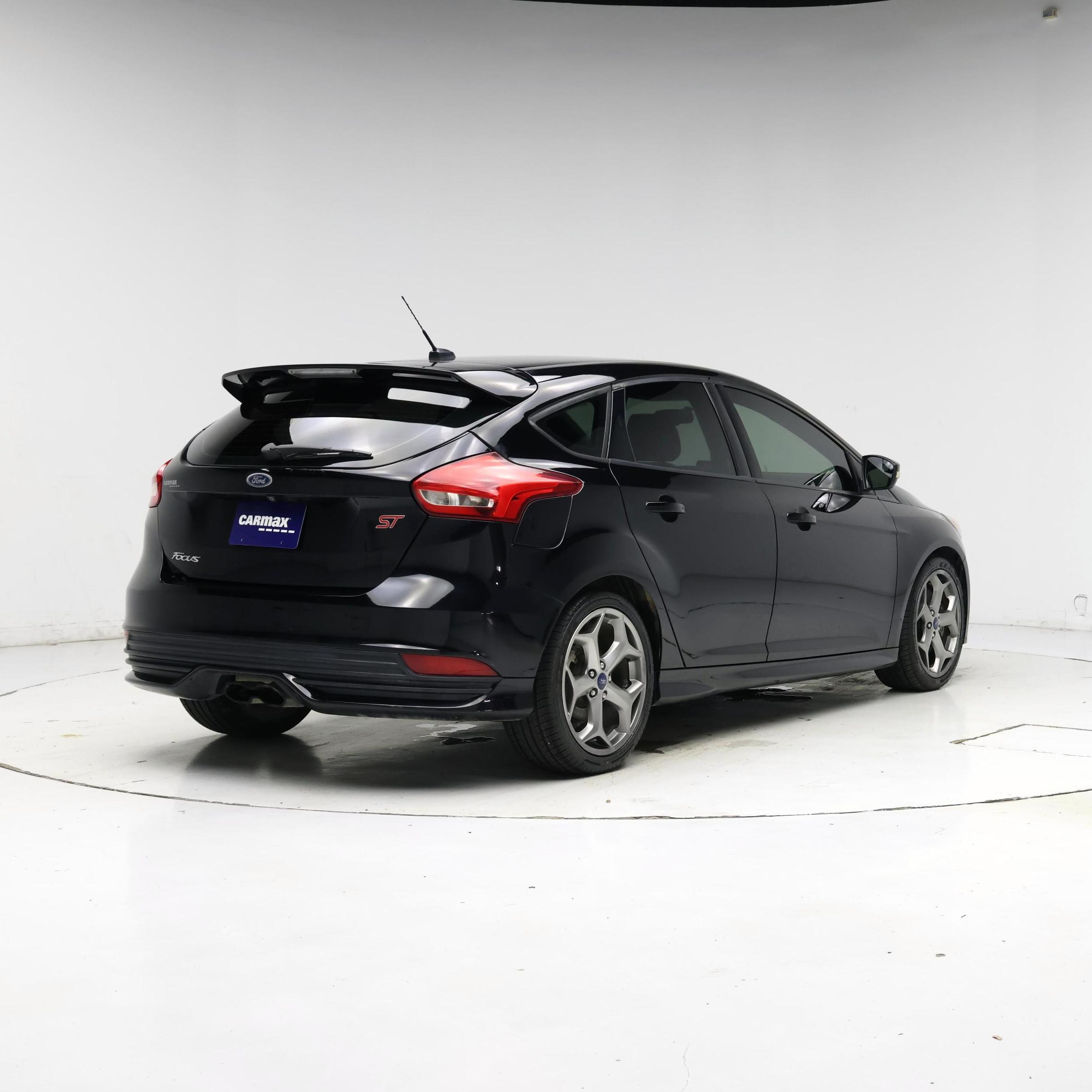 Thumbnail: 2018 Ford Focus - 8