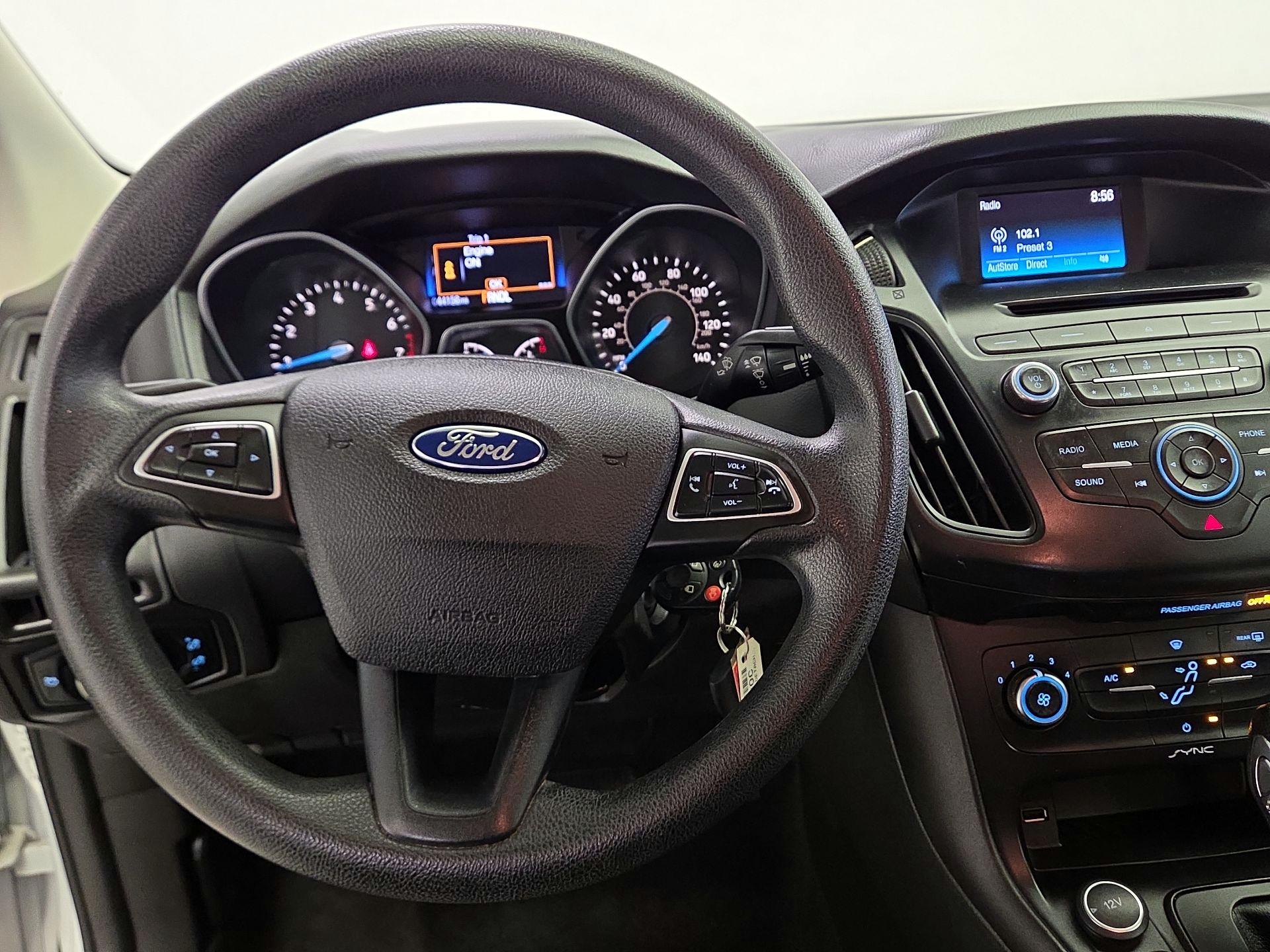 Thumbnail: 2015 Ford Focus - 10