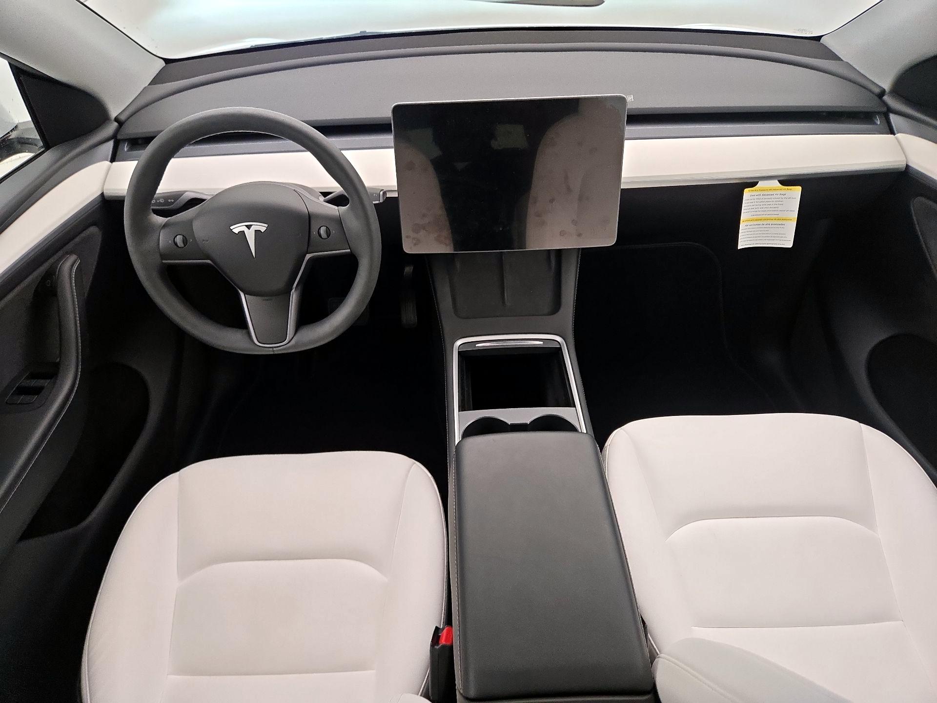 Thumbnail: 2024 Tesla Model Y - 9