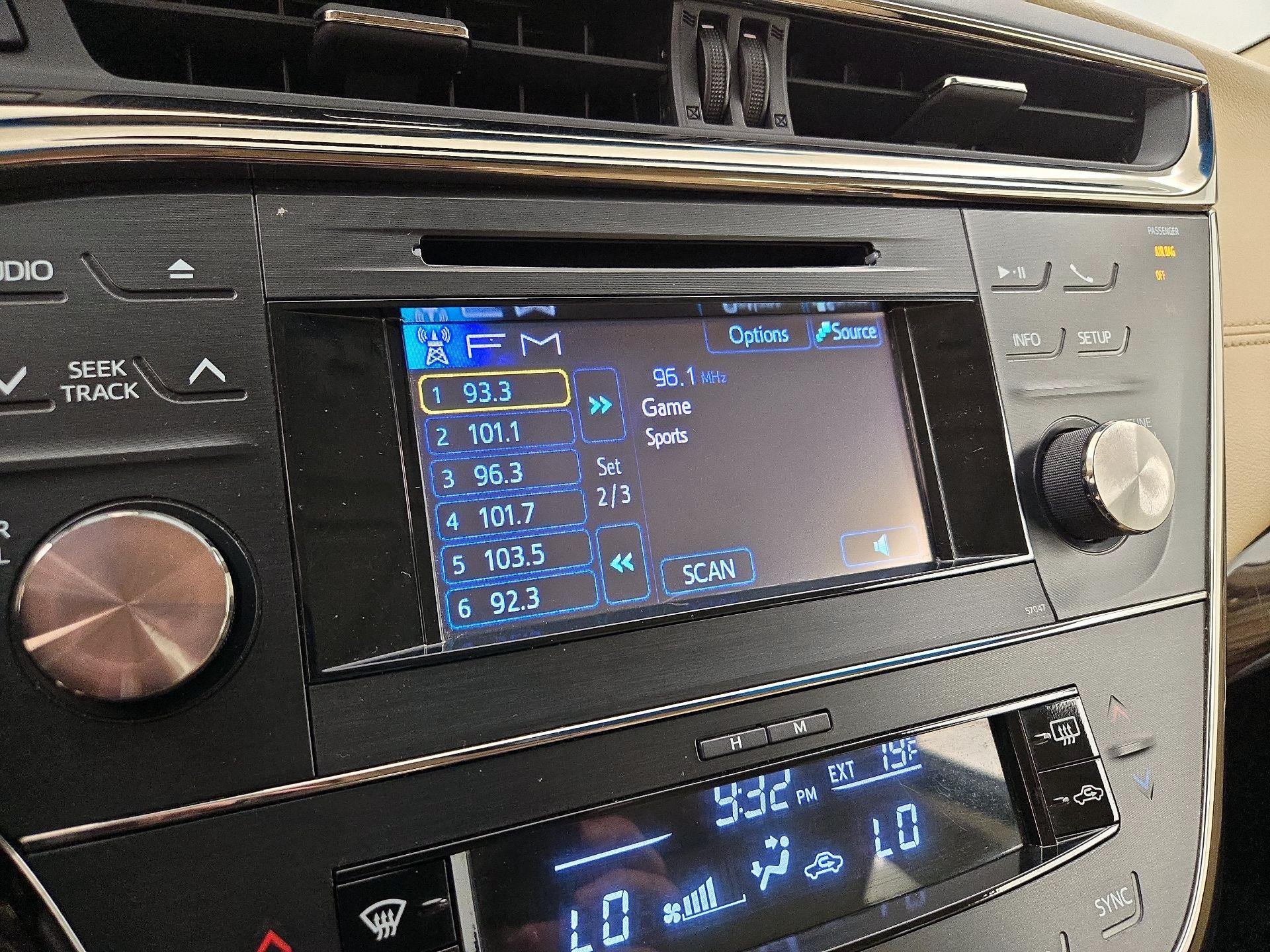 Thumbnail: 2014 Toyota Avalon - 15
