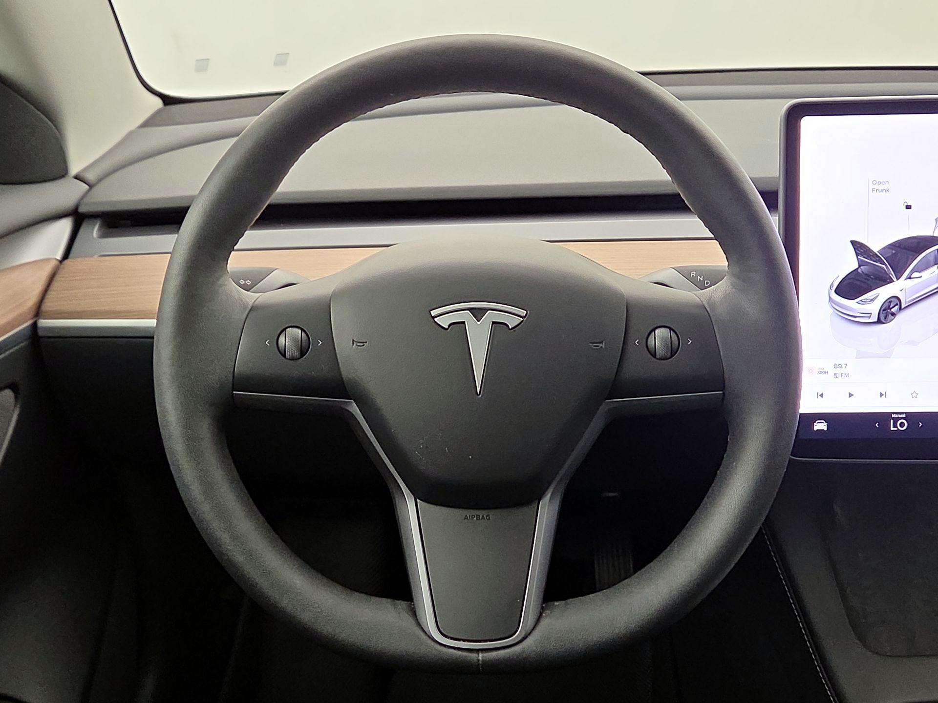 Thumbnail: 2023 Tesla Model 3 - 10