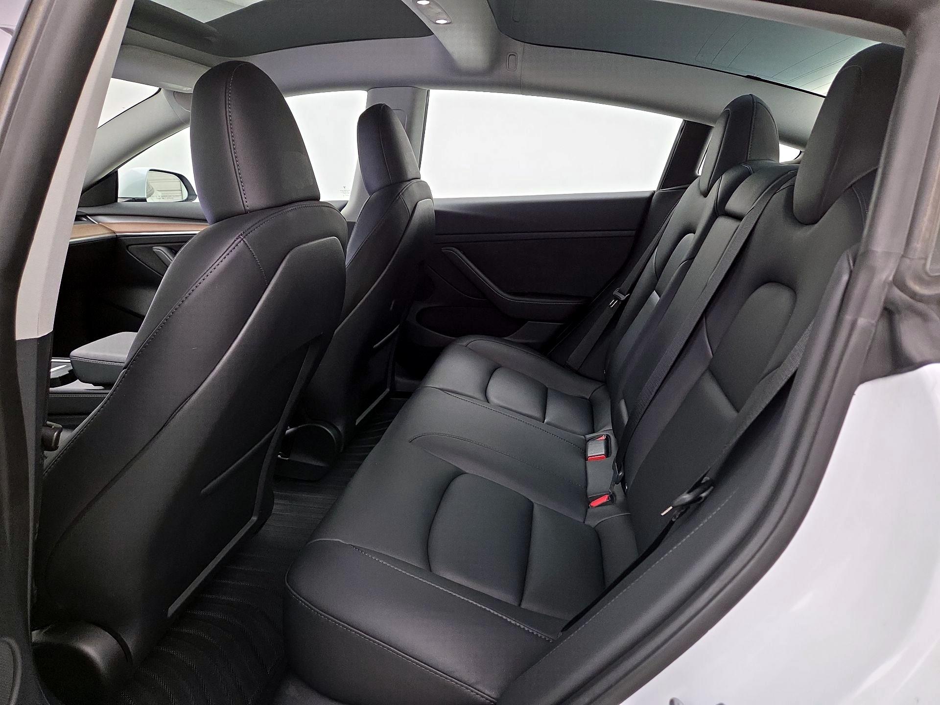 Thumbnail: 2023 Tesla Model 3 - 18