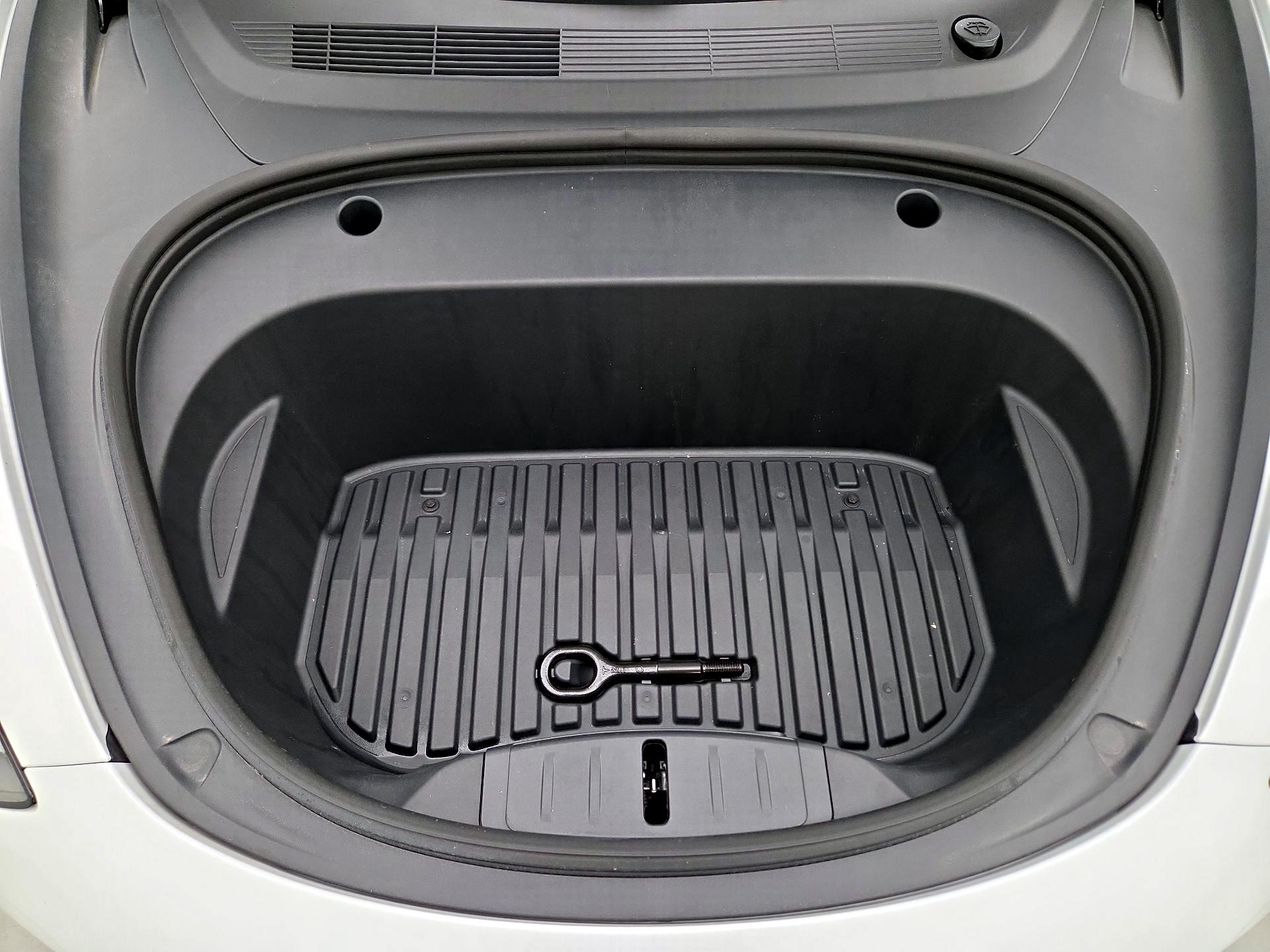 Thumbnail: 2023 Tesla Model 3 - 20