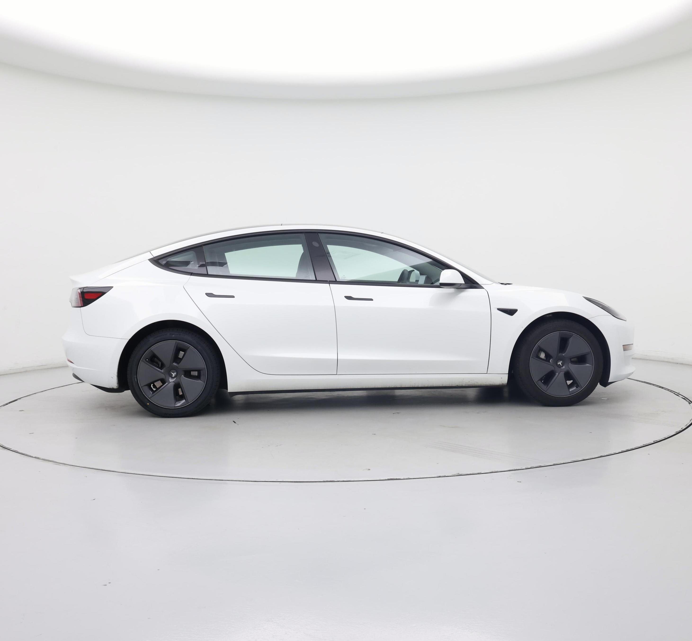Thumbnail: 2023 Tesla Model 3 - 7