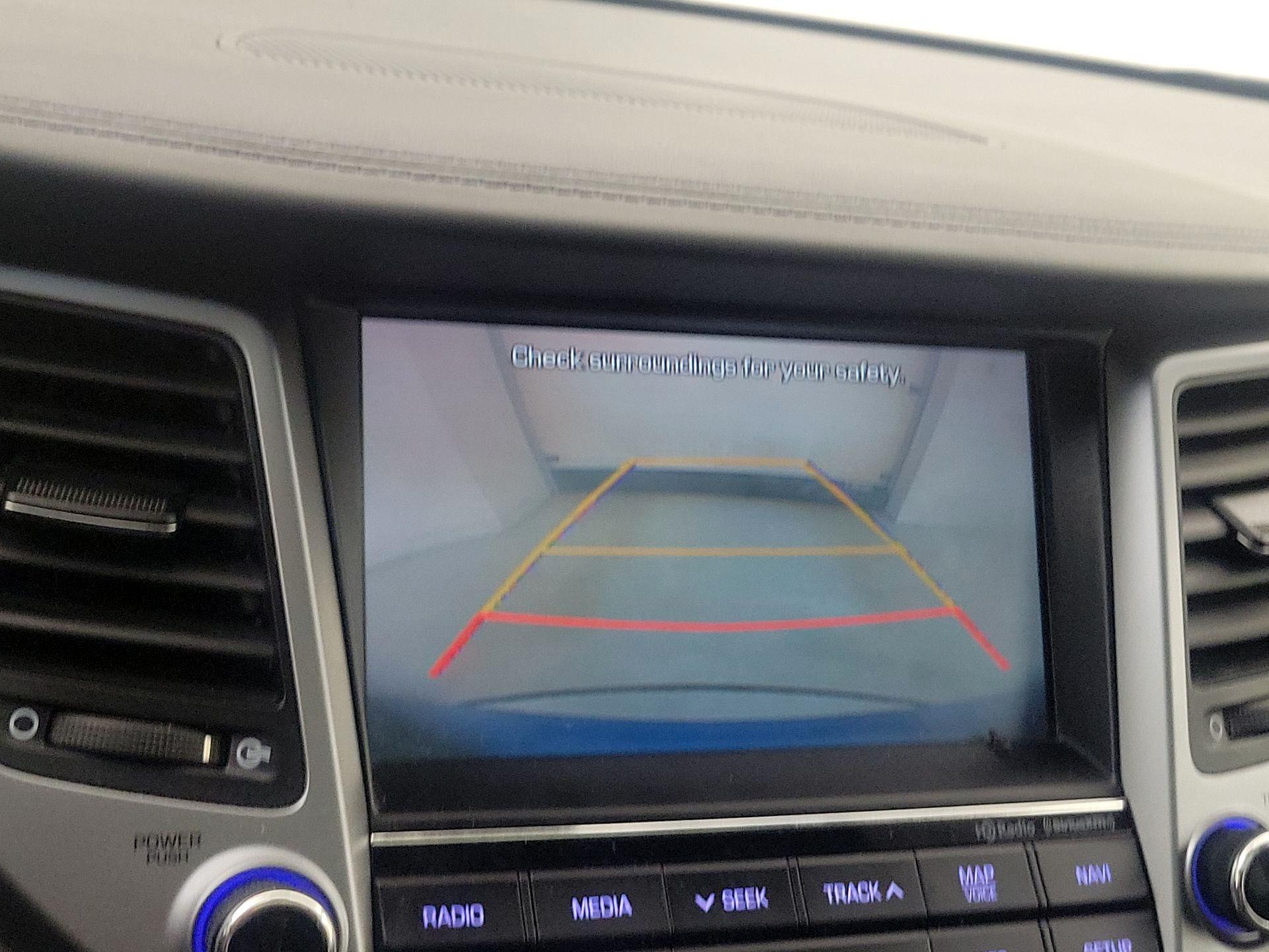 Thumbnail: 2016 Hyundai Tucson - 15