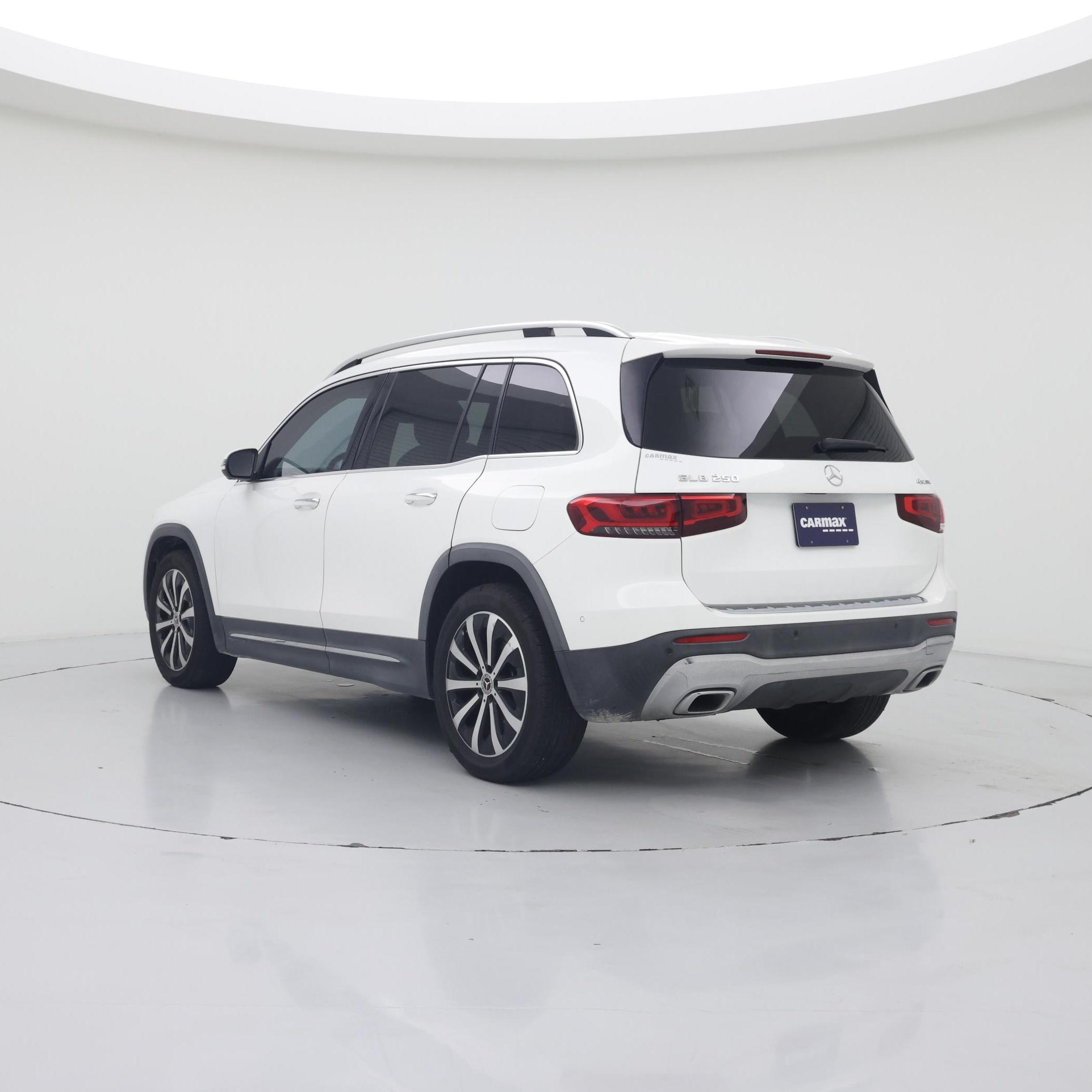 Thumbnail: 2022 Mercedes-Benz GLB - 2