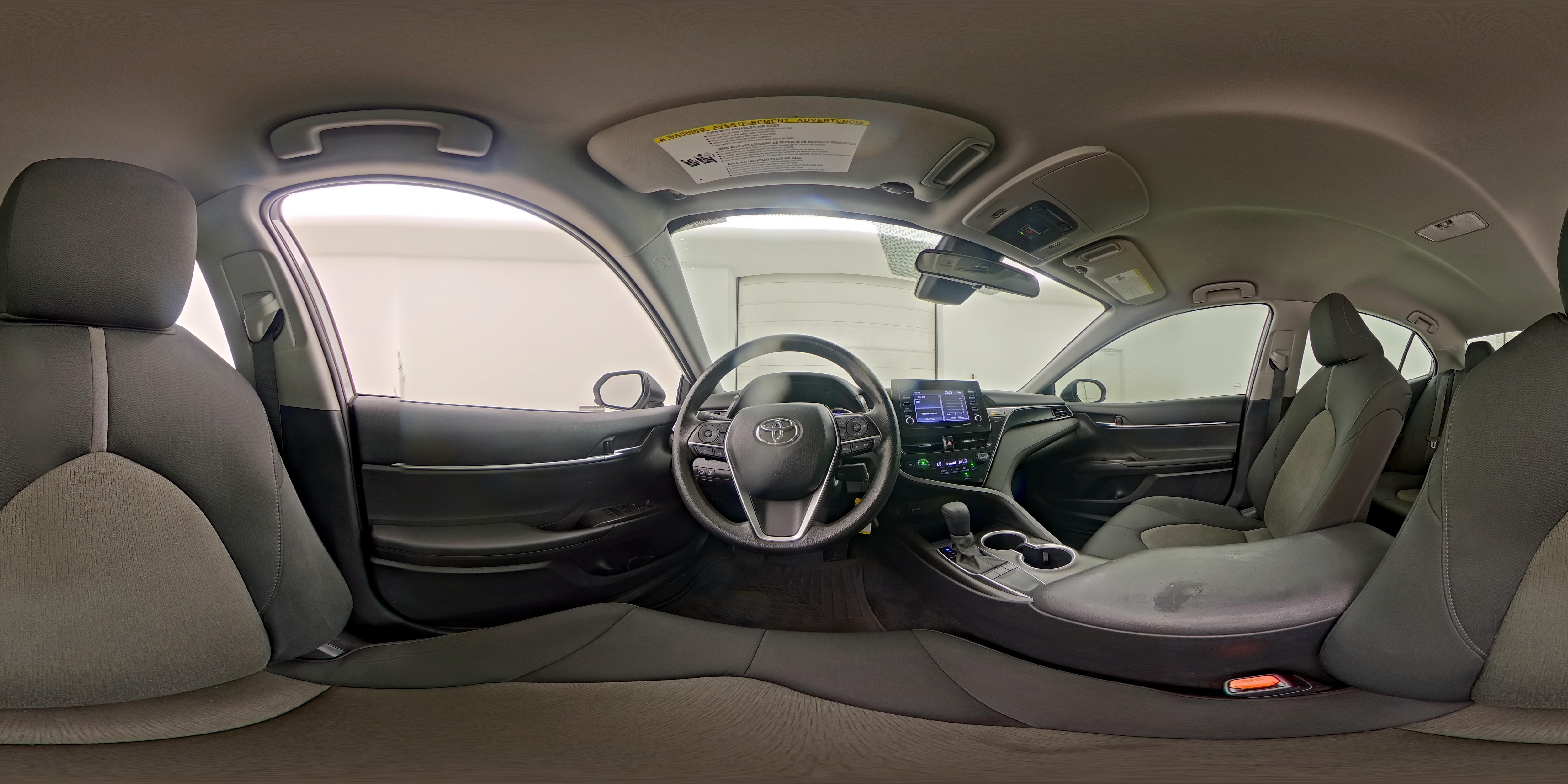 2022 Toyota Camry LE - Photo 26