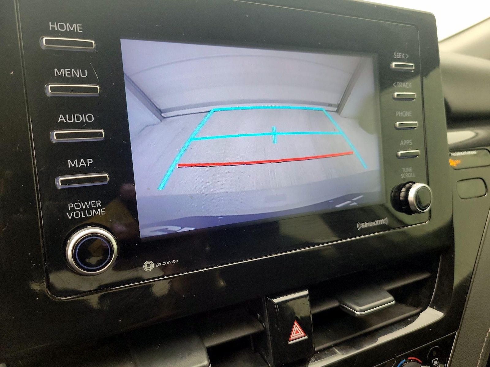 2022 Toyota Camry LE - Photo 15