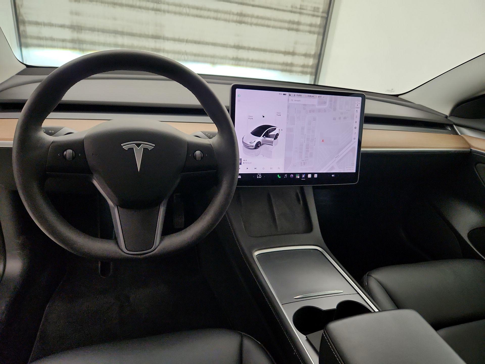 Thumbnail: 2022 Tesla Model 3 - 9