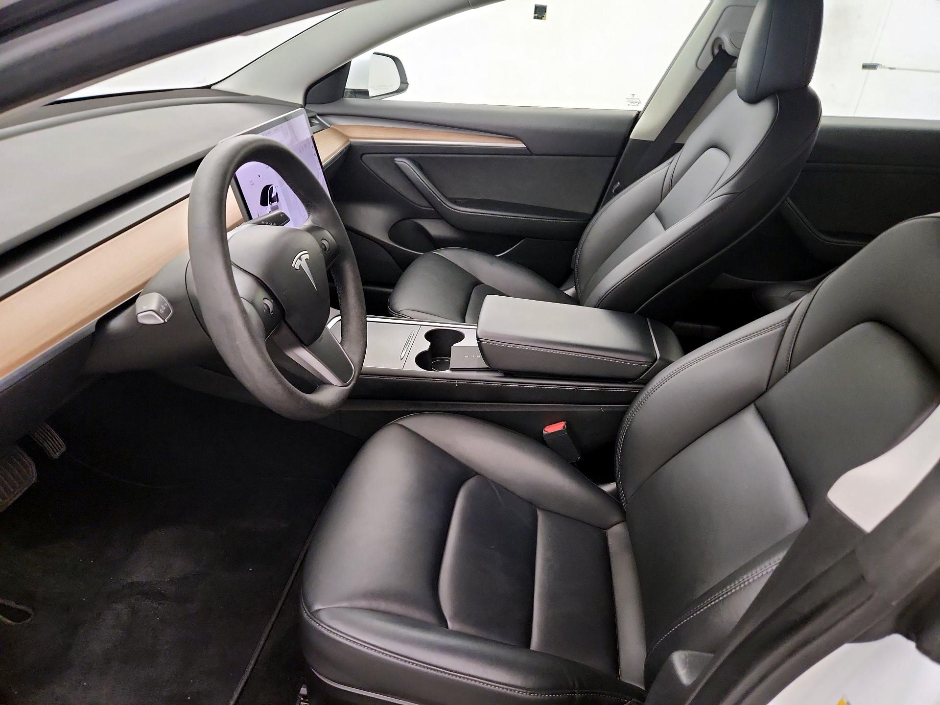 Thumbnail: 2022 Tesla Model 3 - 11